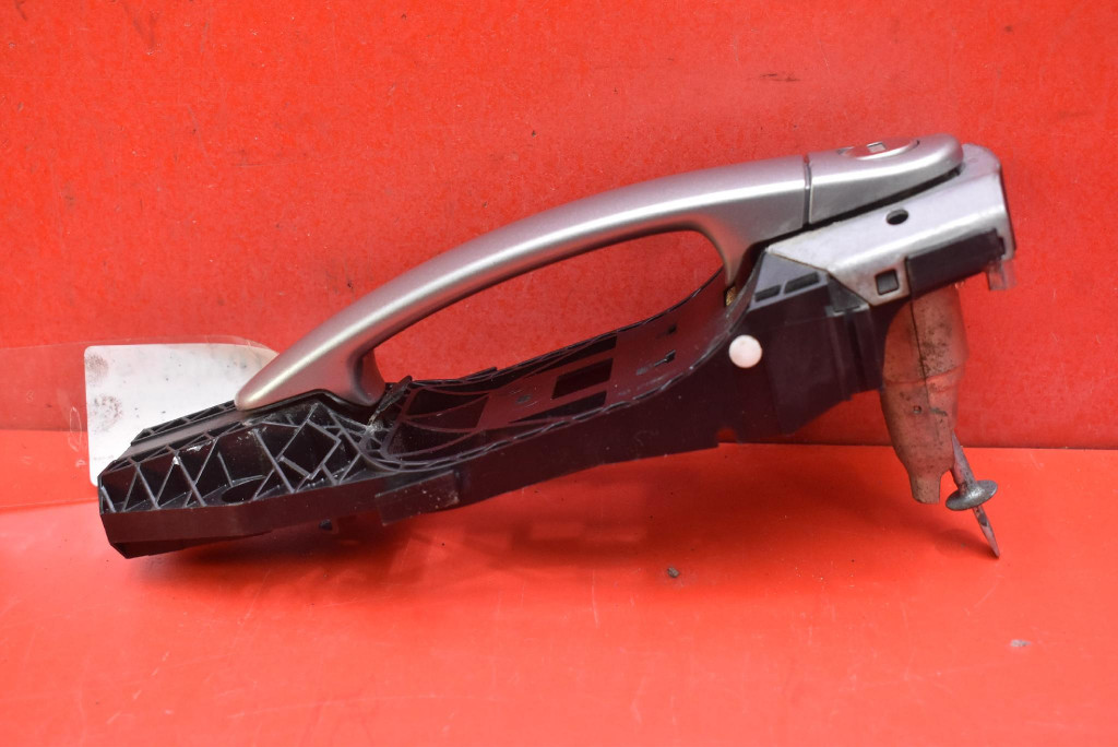 handle left front front PIASKOWA 5N0837885H SKODA YETI 1 and LIFT 13-18