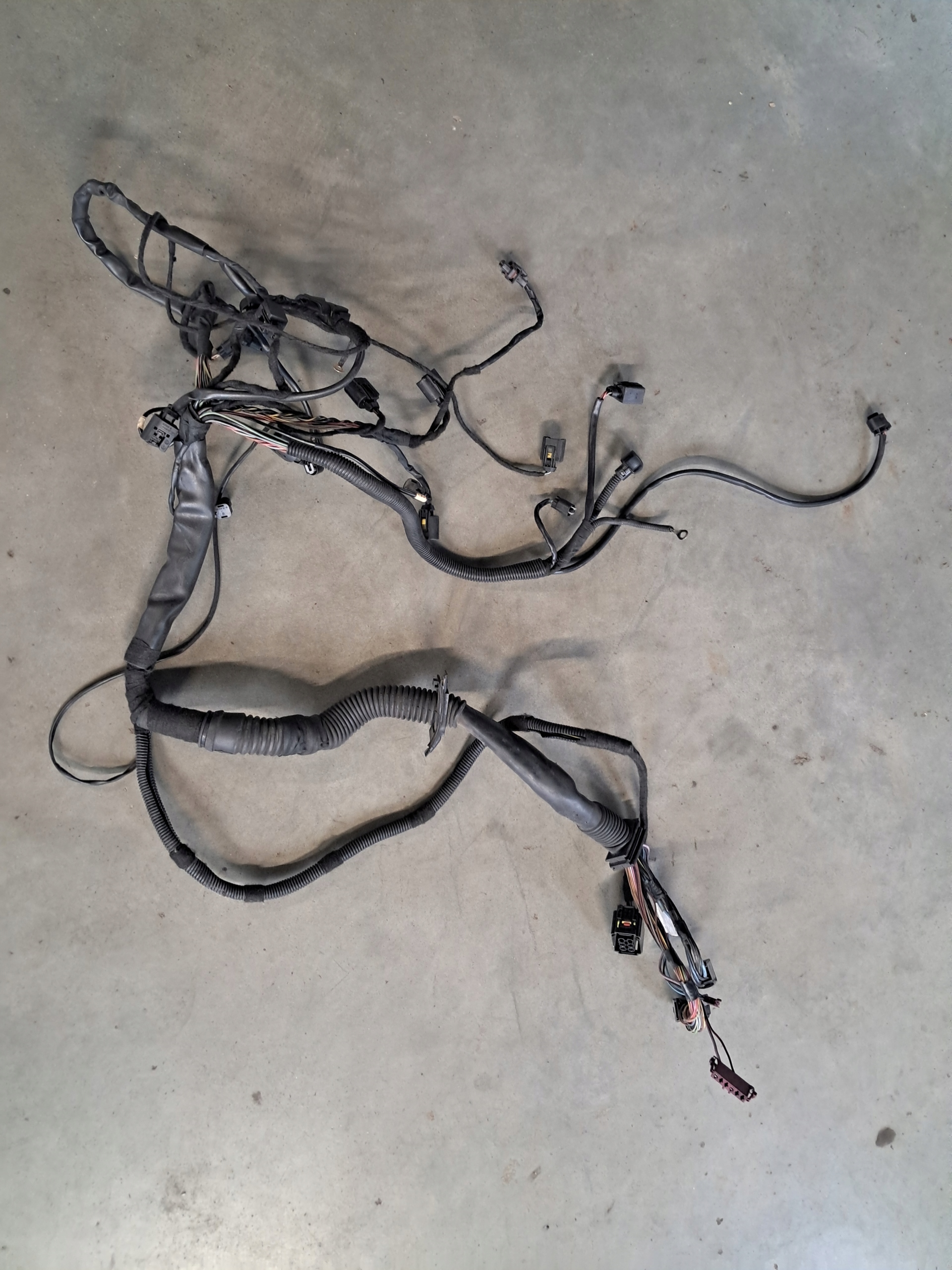 bundle of the engine MERCEDES W203 2,2CDI 6111500333