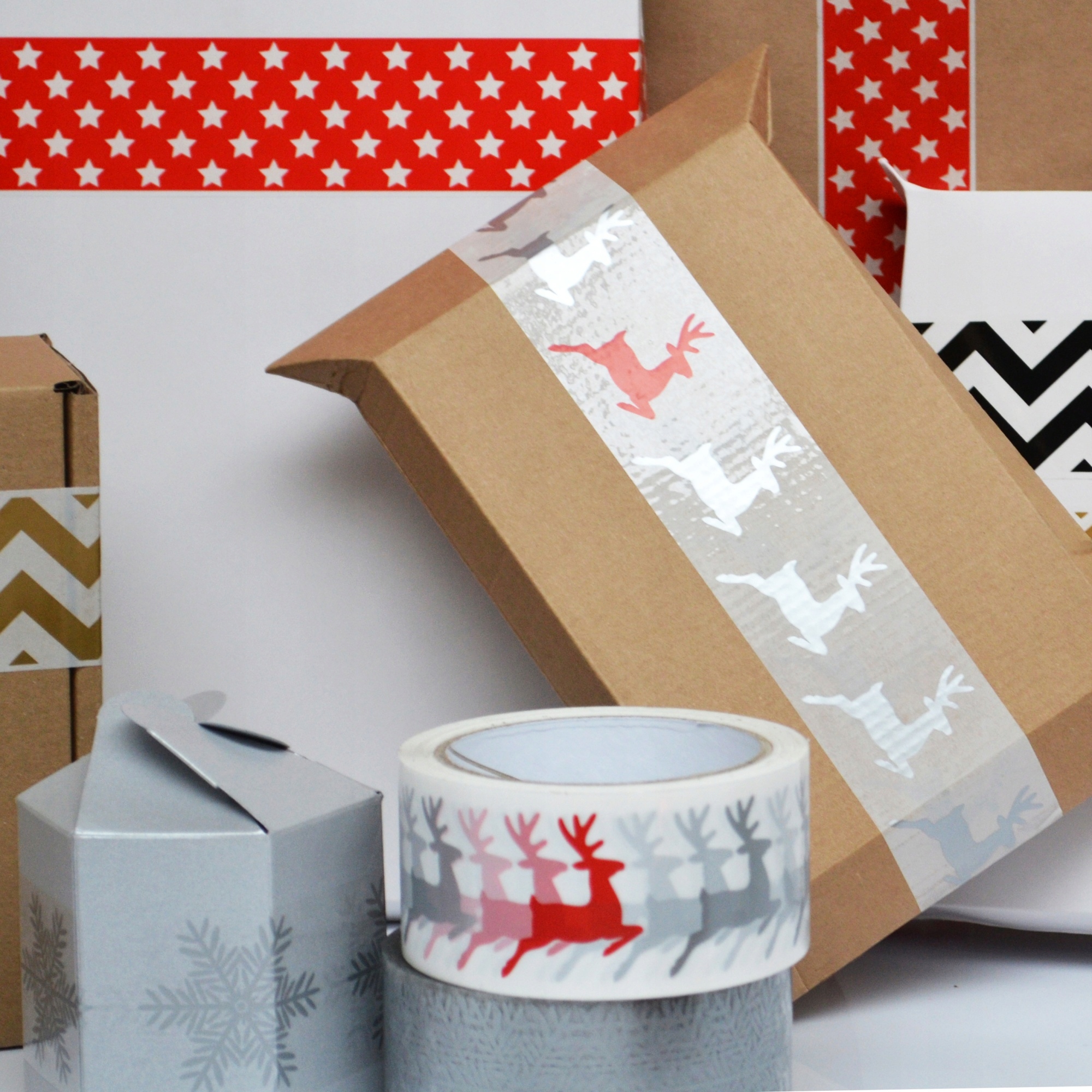 Taśma pakowa z nadrukiem RENIFERY (48x60y) 1szt. Szerokość 48 mm