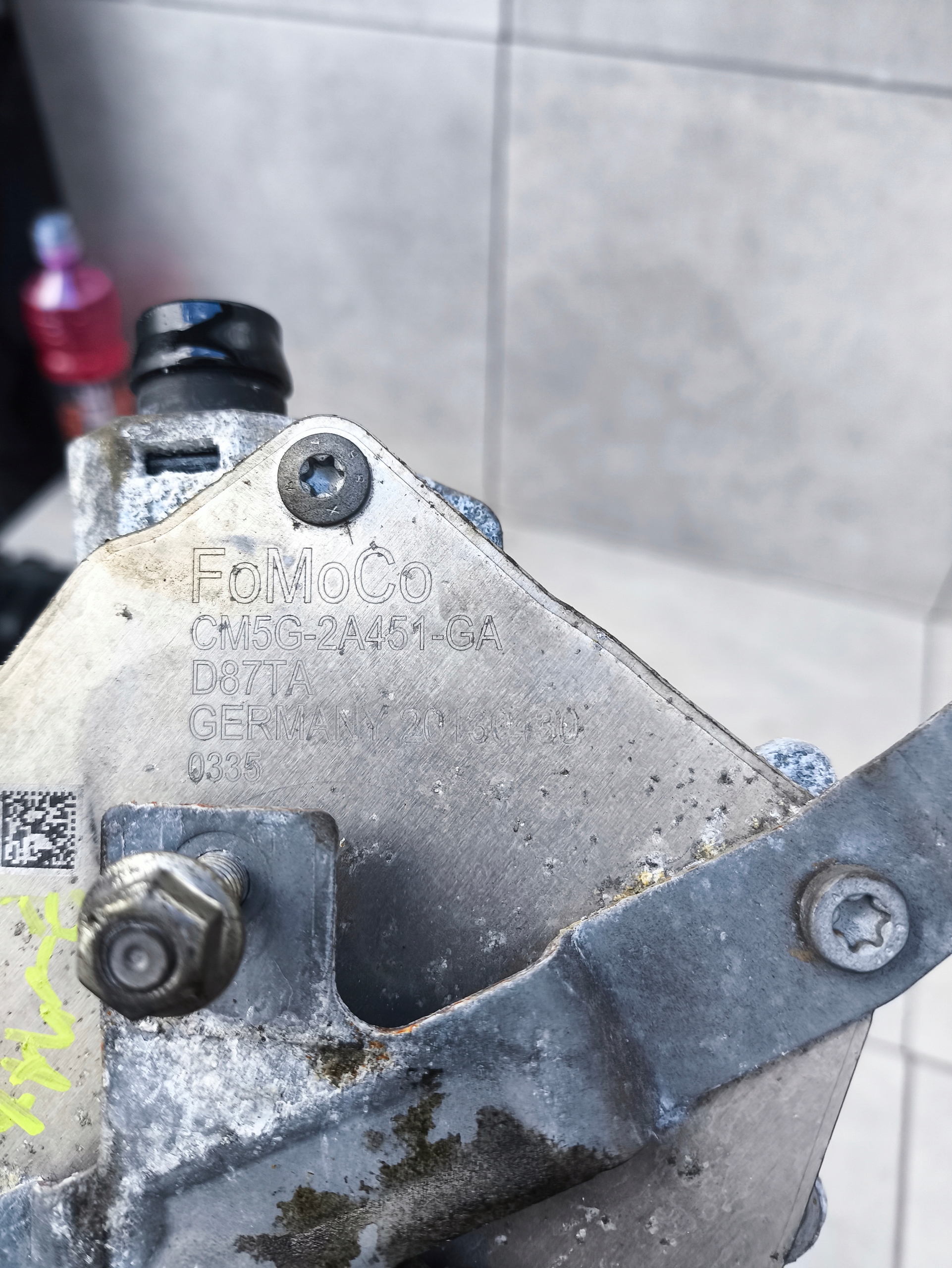 FORD насос вакум CM5G-2A451-GA ()