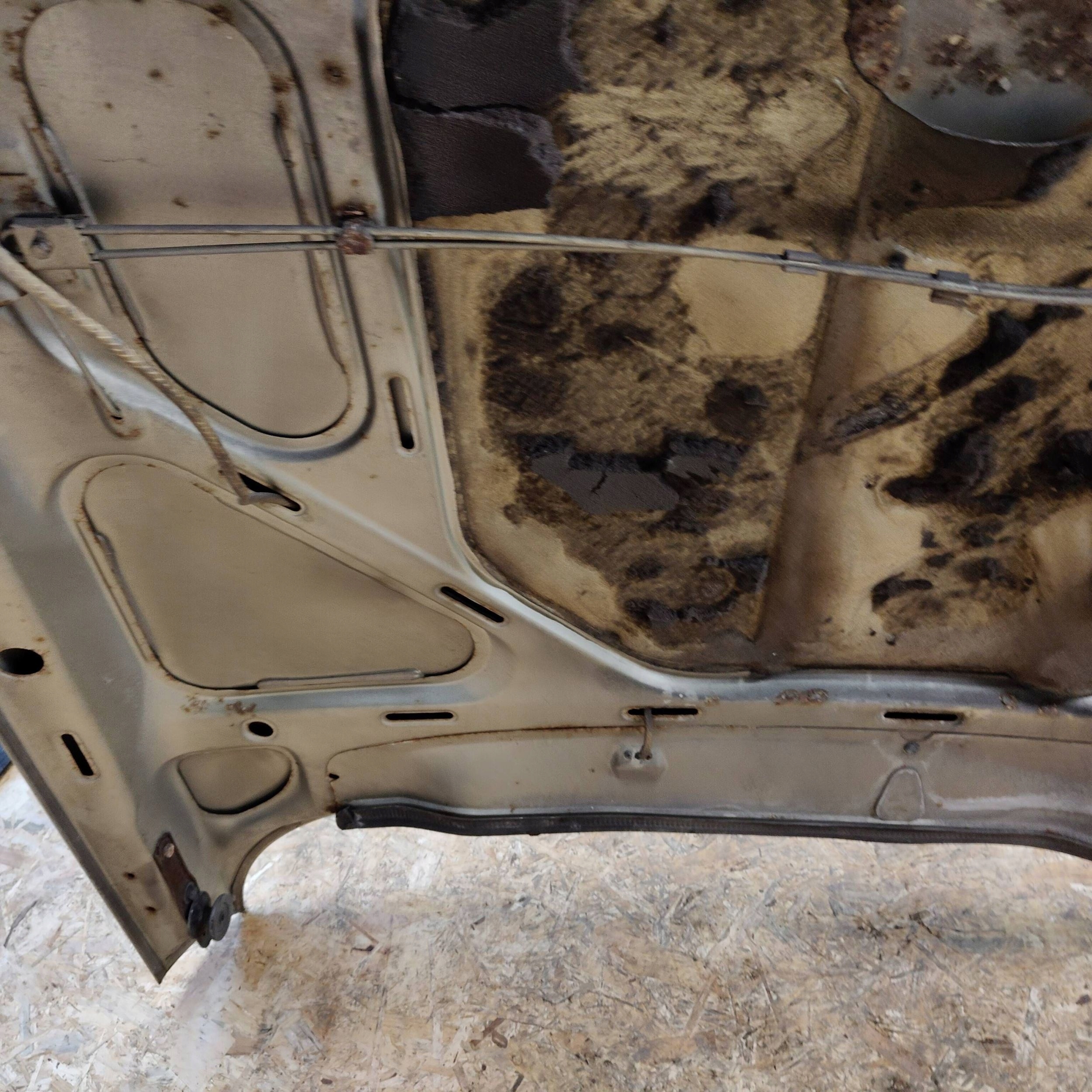 Capot Avant BMW 5 E12