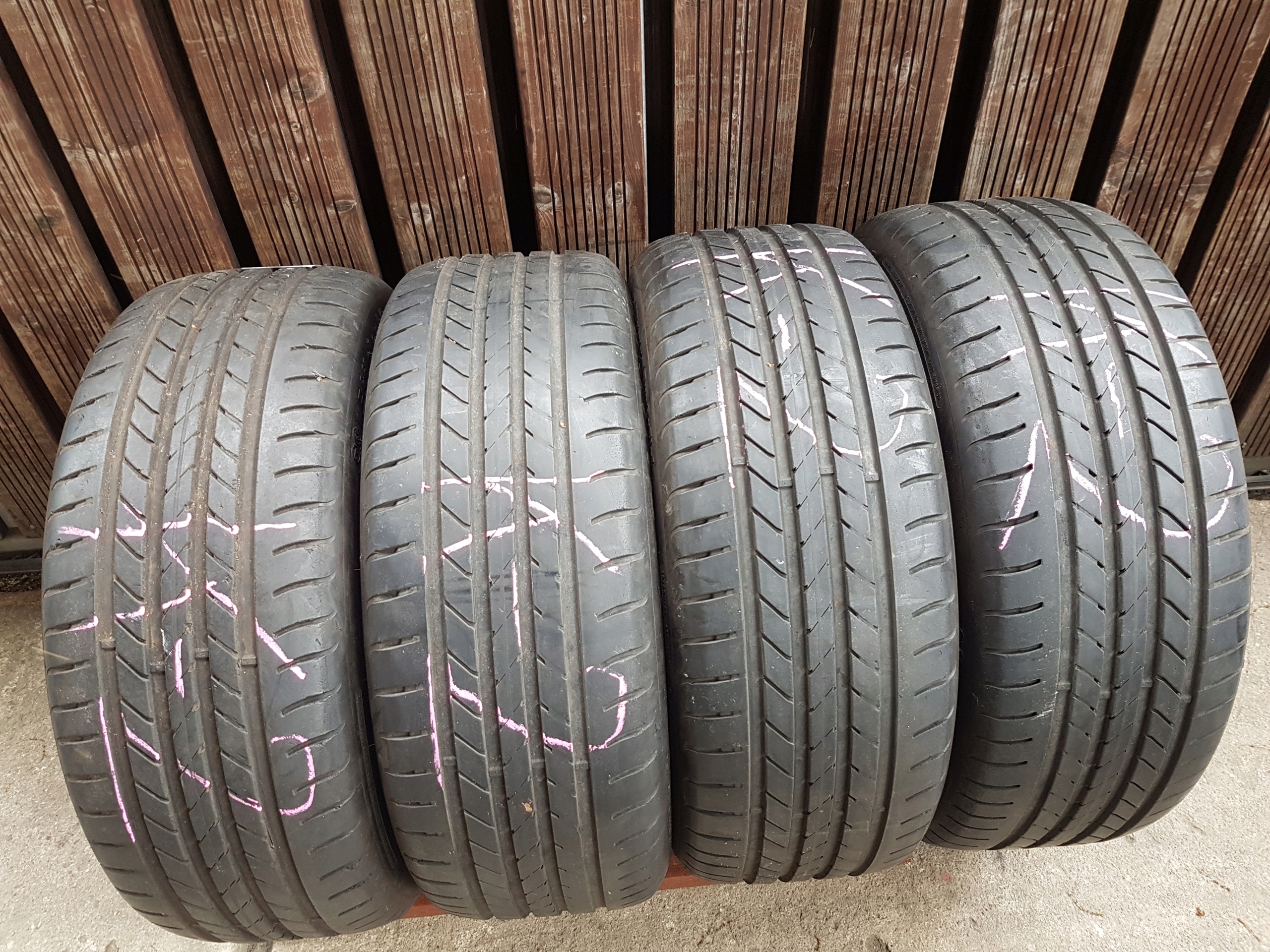 tyres LATO GOODYEAR EFFICIENT GRIP 235/45 R19 95V RSC