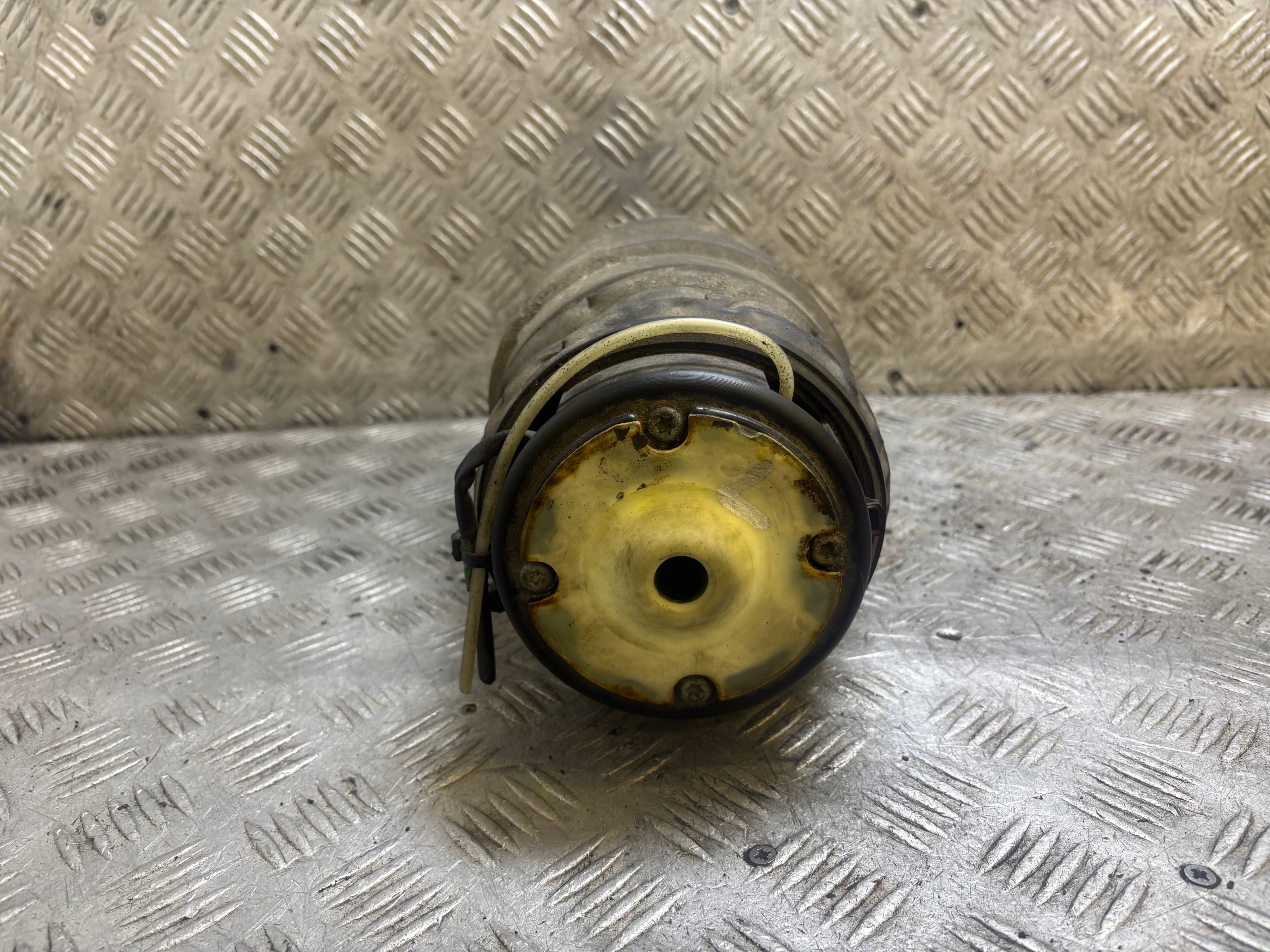 Stoßdämpfer heck hinten MERCEDES-BENZ E-KLASA W211