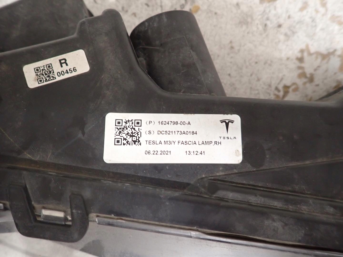 Nebelscheinwerfer rechts TESLA 3 2017- 1624798-00-A