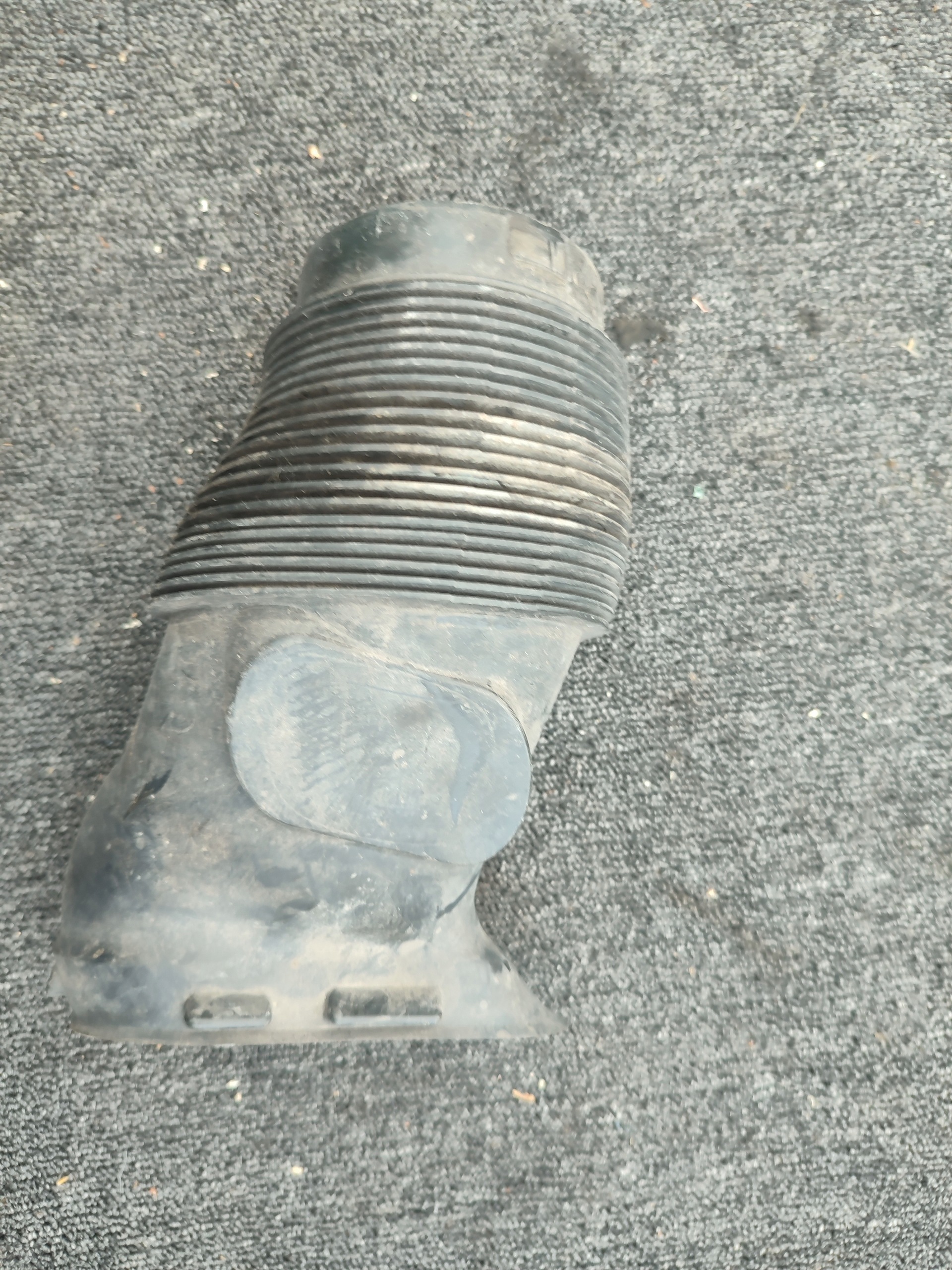rohr dolot Schlauch luft VOLKSWAGEN T5 7H0129647B