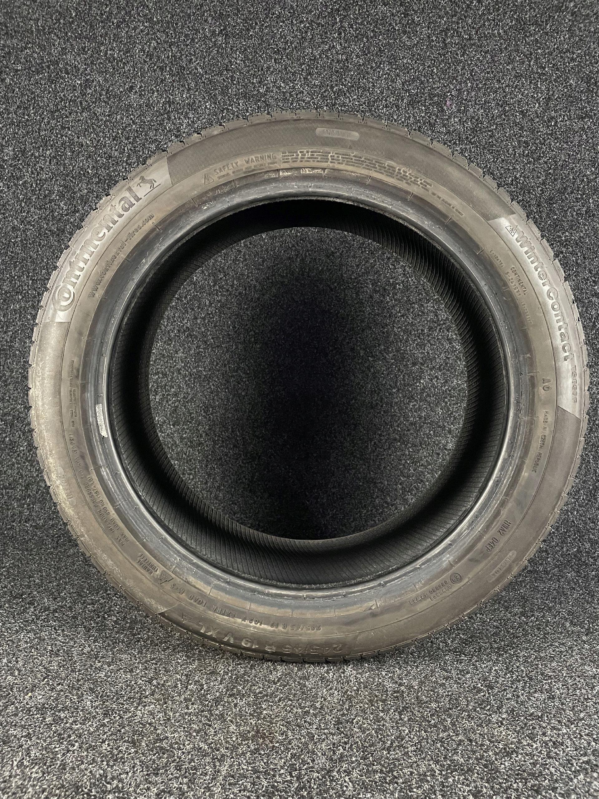 CONTINENTAL WINTERCONTACT TS850P 245/45R19 2022 Liczba opon w ofercie 1 szt.