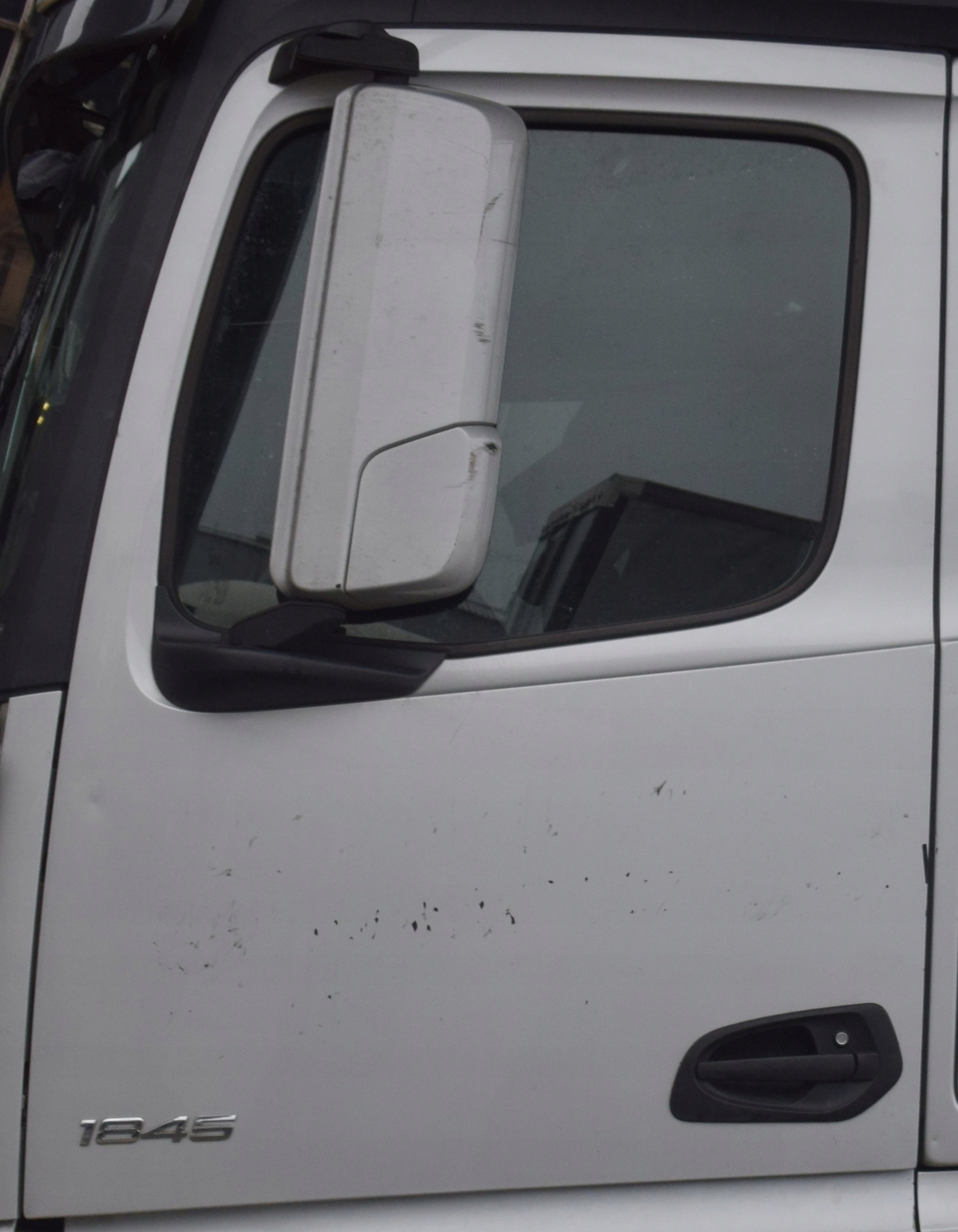 KOMPLETNE DRZWI KIEROWCY LEWE MERCEDES ACTROS MP4