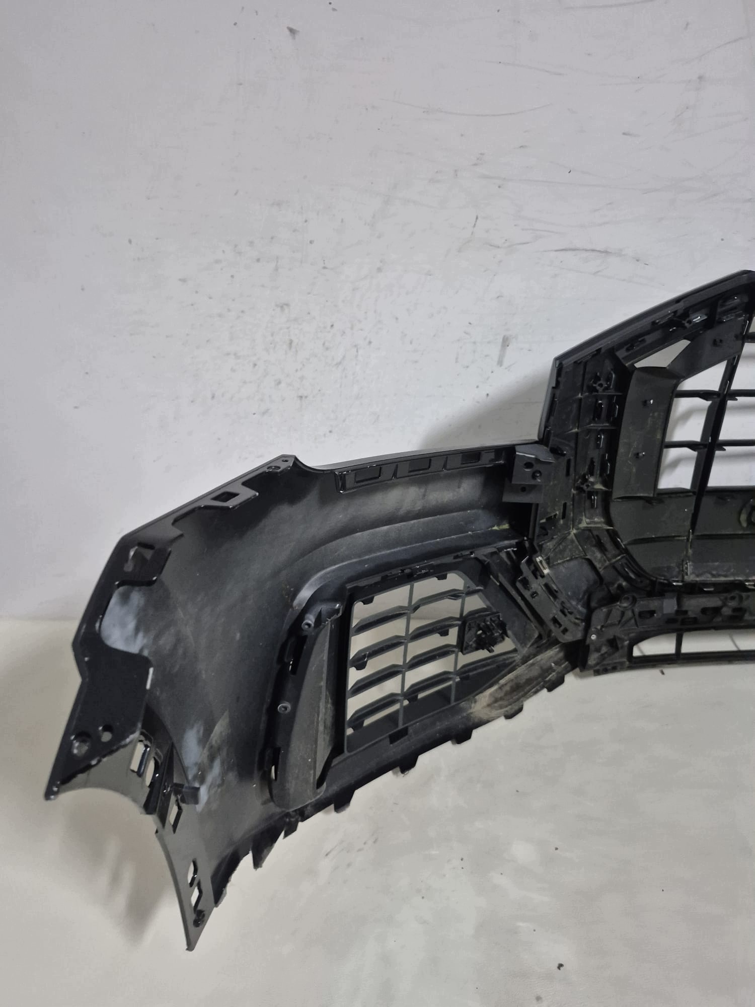 AUDI Q8 4M8 ZWYKLY 18- bumper front front grill grid PDC 4M8807437A