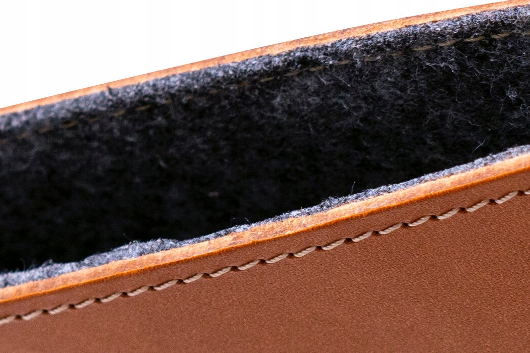 BALTAN Etui skórzane Premium do MacBooka Pro 16" brązowe — 15