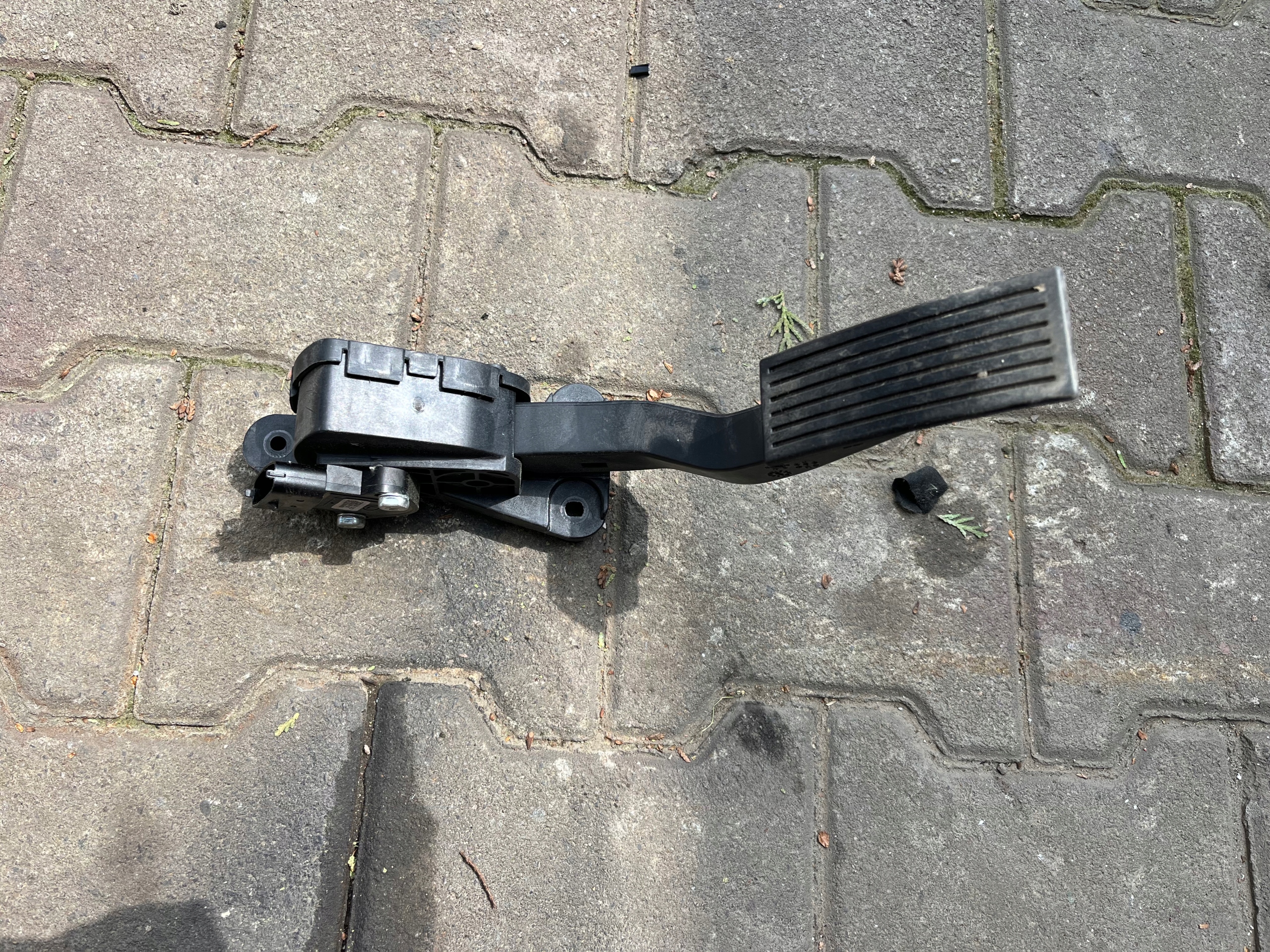 Hyundai IX 20 accelerator pedal