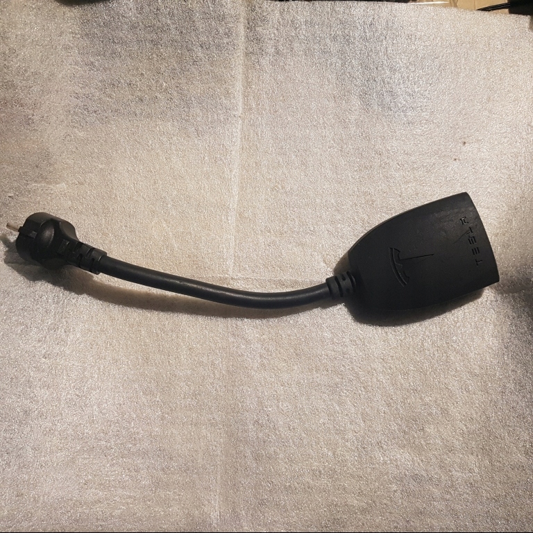 Kabel tesla 230V płaski wtyk