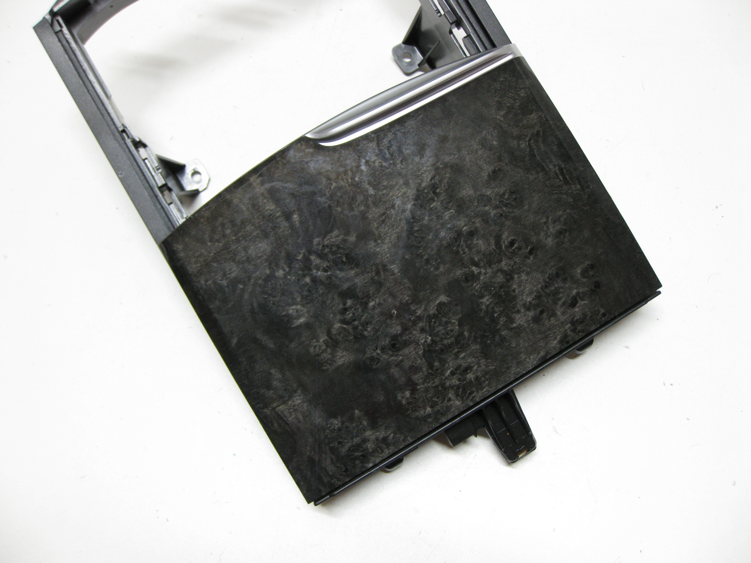 BMW 5 G30 3.0D 19R DEKOR Handschuhfach Blende Abdeckung konsole