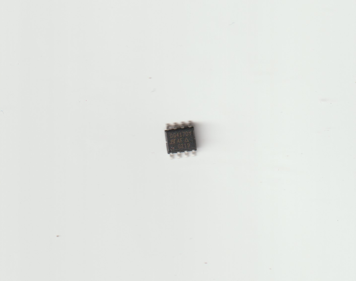[1szt] DG417DY ANALOG SWITCH SMD SO8