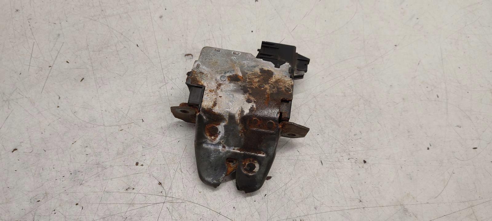 lock bonnet boot Mercedes W203 LIFT 3,0 V6