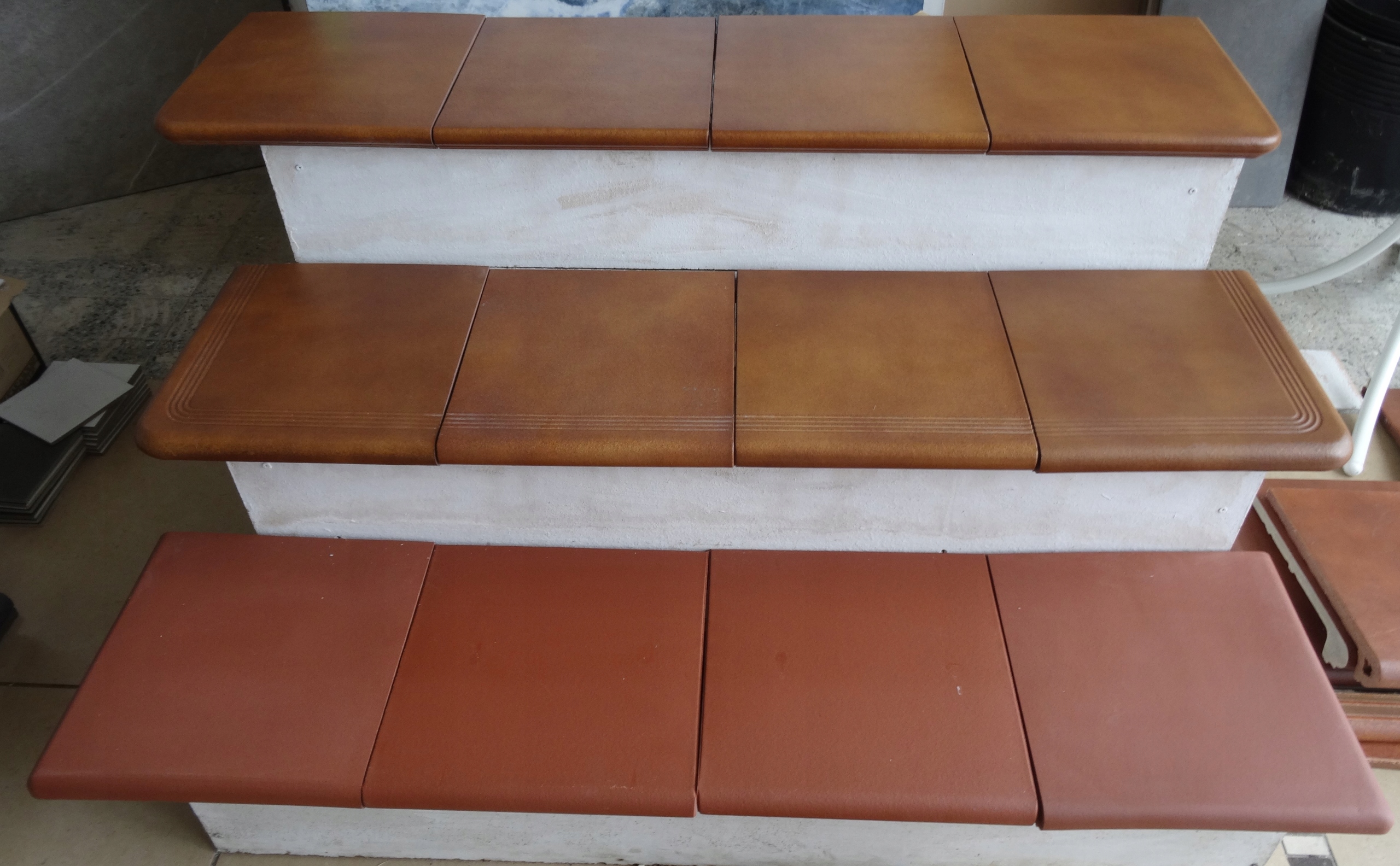 SCHODY ZEWNĘTRZNE Z ROWKAMI STOPNICE OD RĘKI BRĄZ KLINKIER HISZPAŃSKI BIZ Zastosowanie na zewnątrz wewnątrz