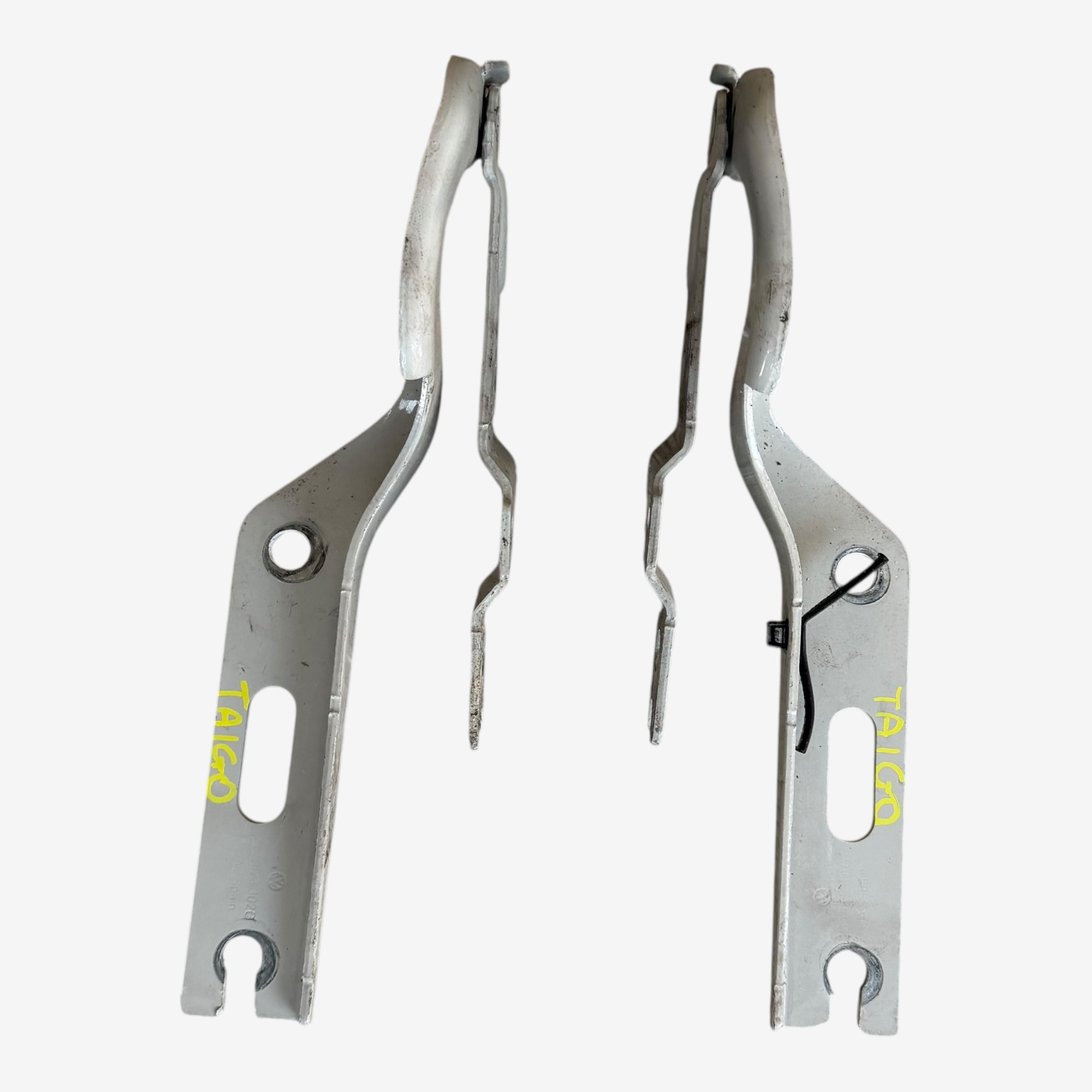 hinge bonnet hinges left right KOMPLET VOLKSWAGEN TAIGO 2022 ROK
