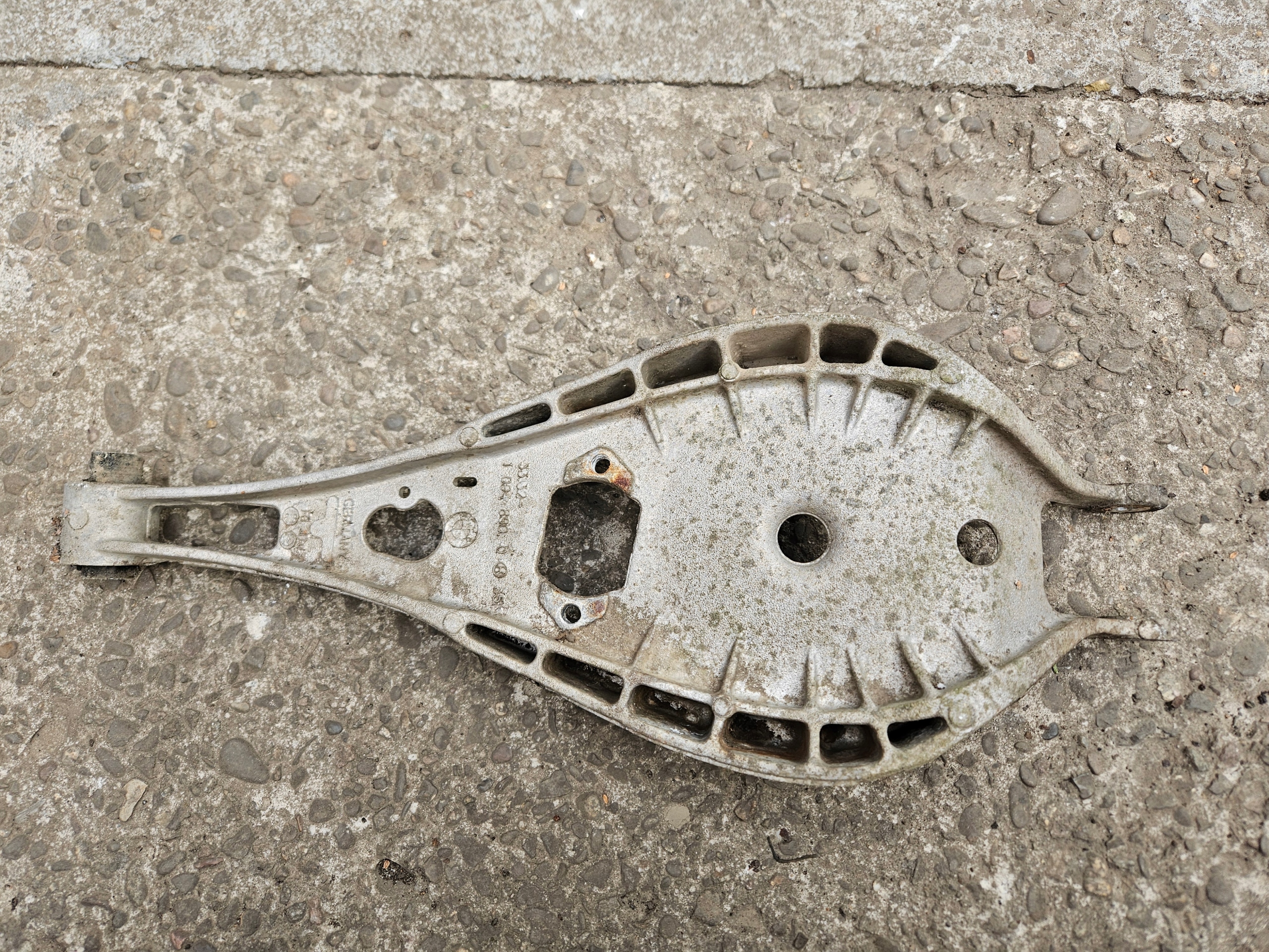 Querlenker hinten BMW 3 E46 NR 1094890