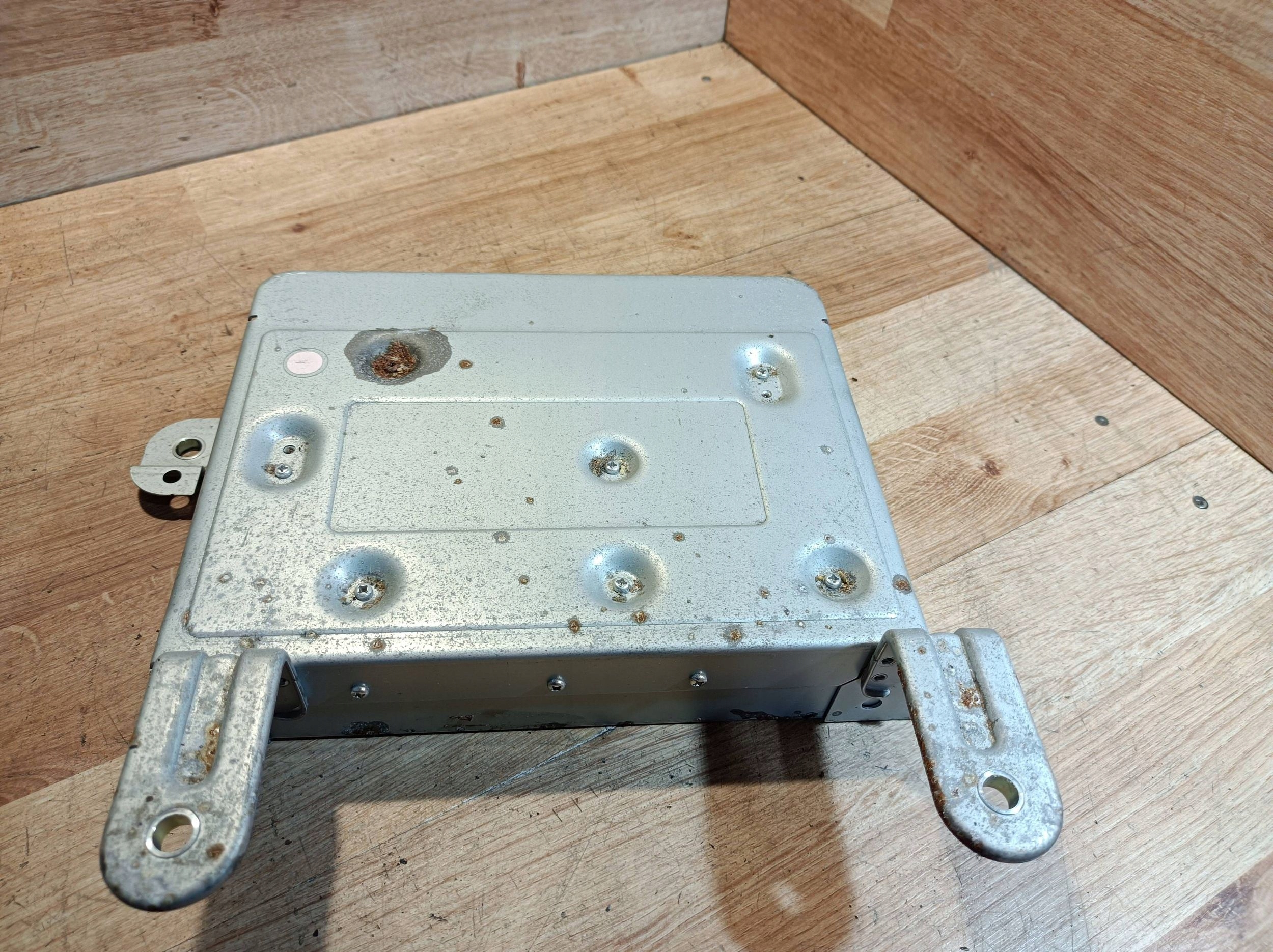 amplifier Volvo V40 31409935AA