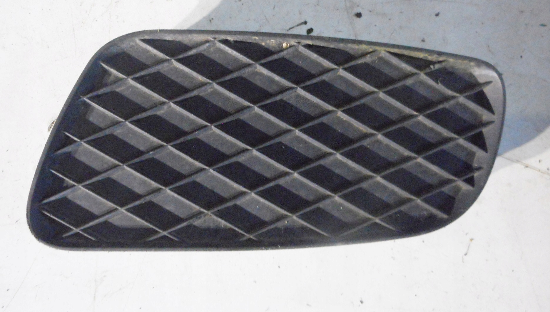 A4518260124 - Fortwo 451 08R решетка крышка бампера передняя