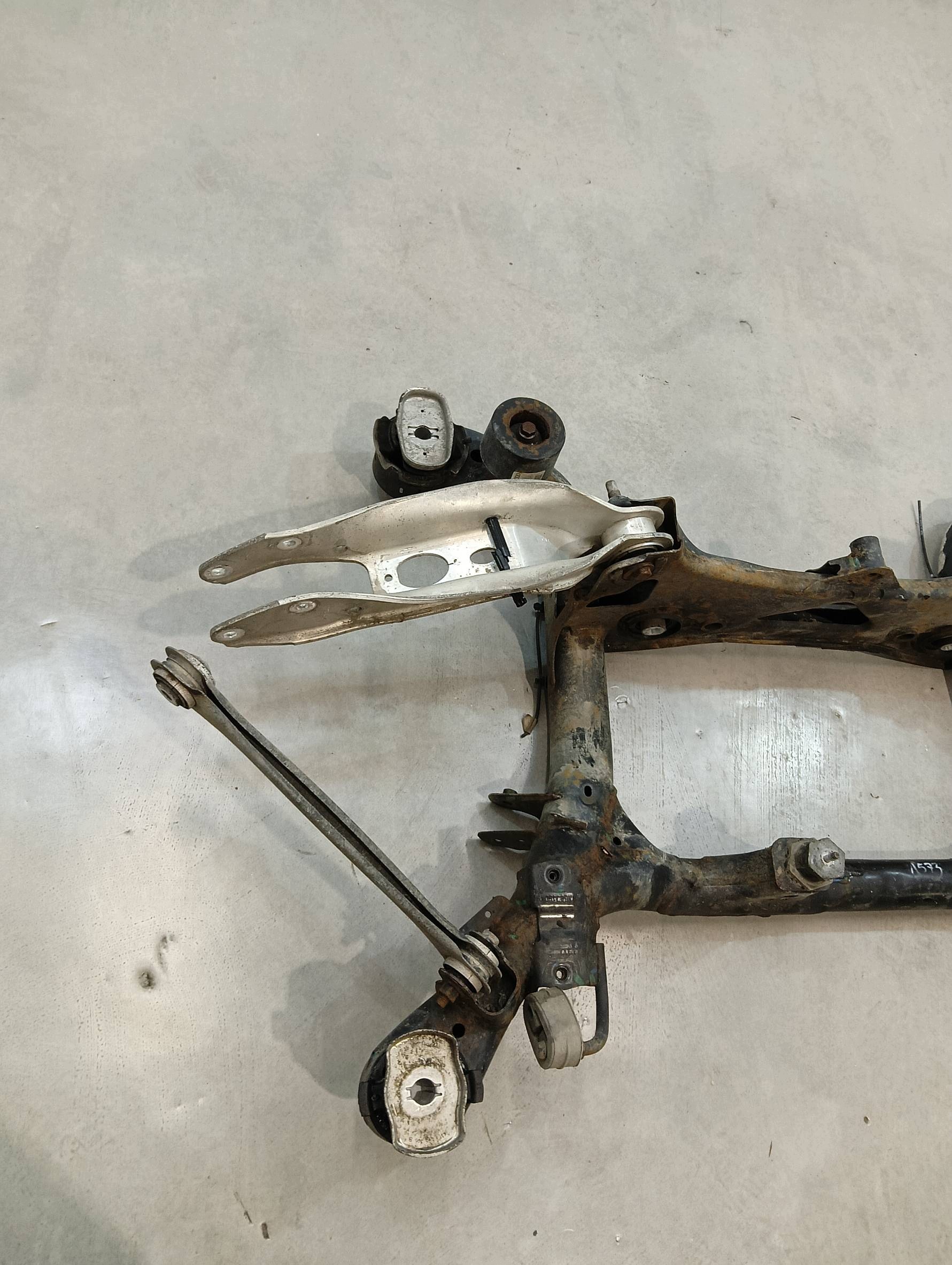 axle beam springing rear part 4M Audi Q7 II (2015-2026) SQ7