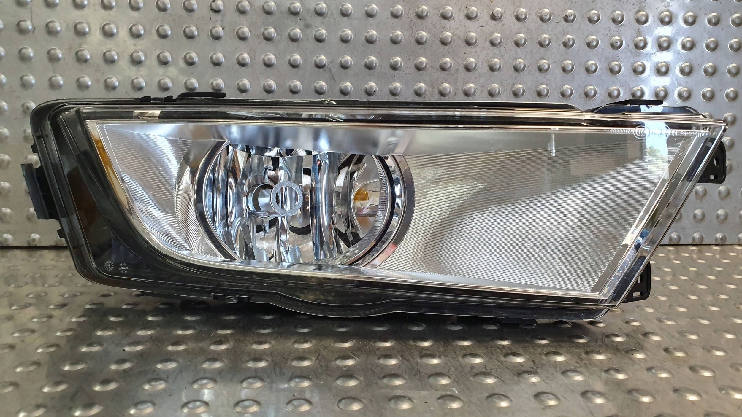 nebelscheinwerfer rechts SKODA OCTAVIA 3 12- 5E0941700