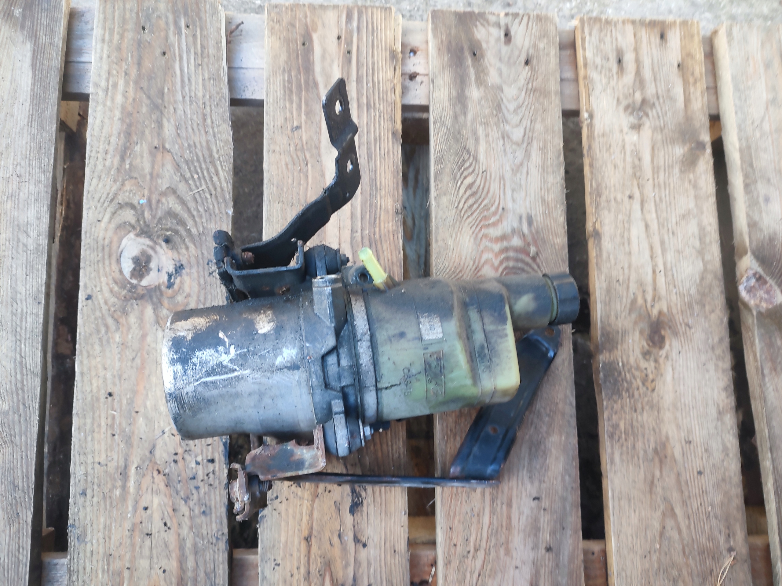 servo pump VOLVO S40 V50 104-0085-018-094