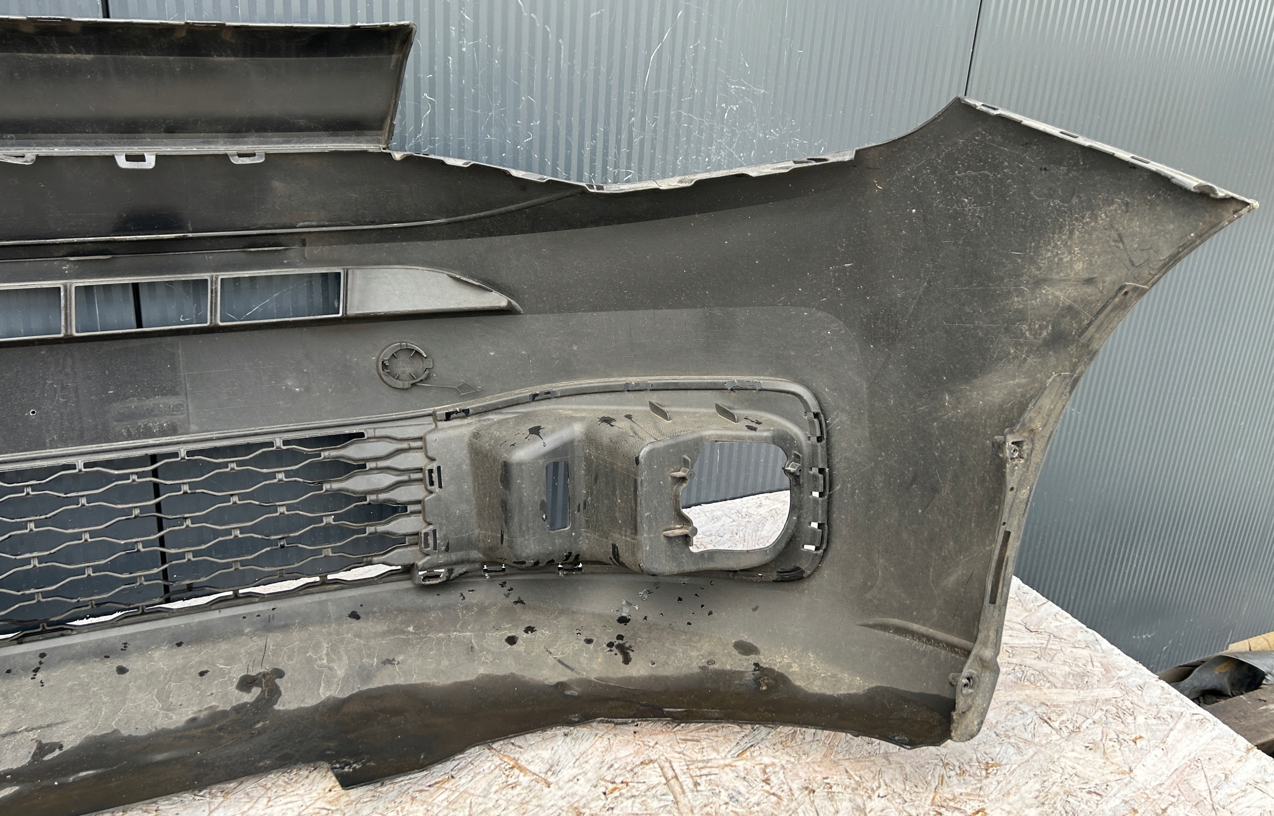 bumper front front VW CADDY IV 2K7 20