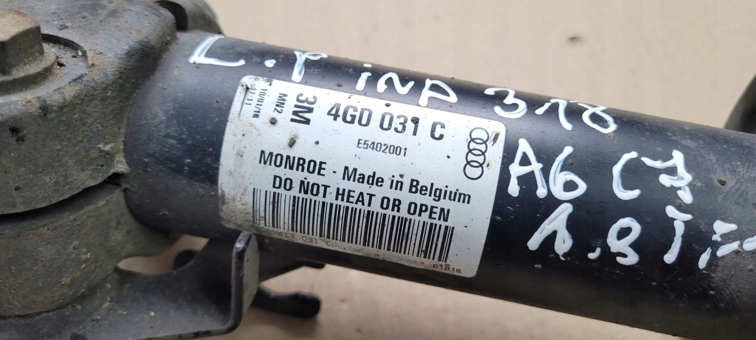 A6 C7 4G LIFT holder bracket shock absorber left front 4G0031C