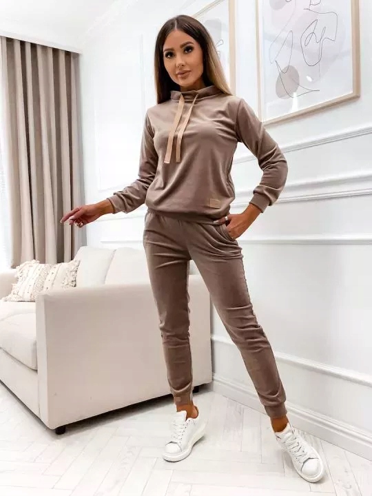 DAMSKI DRES WELUROWY CAPPUCCINO ROZMIAR M Rozmiar M