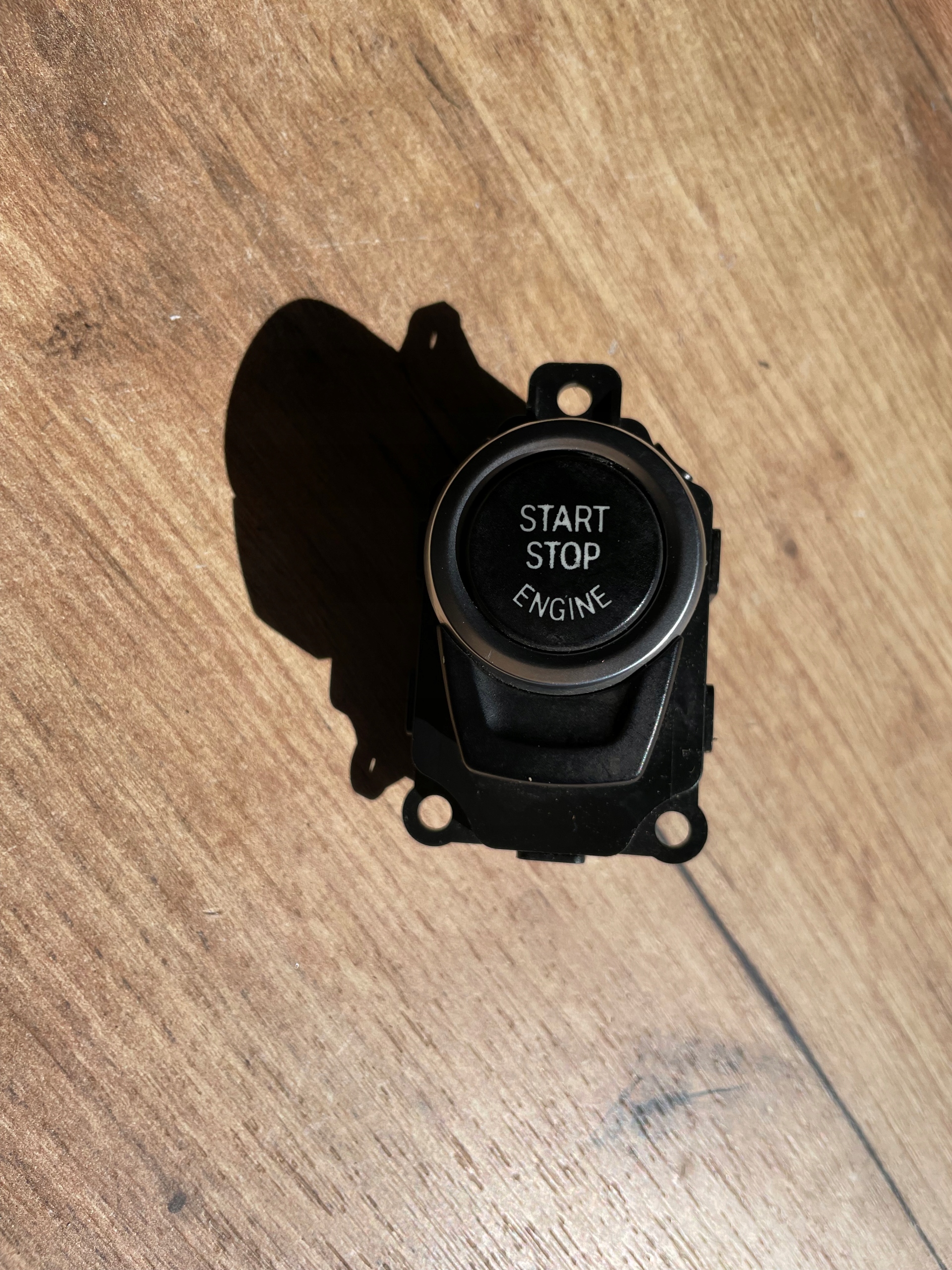tlačítko START STOP ENGINE BMW F10 F11 9229565