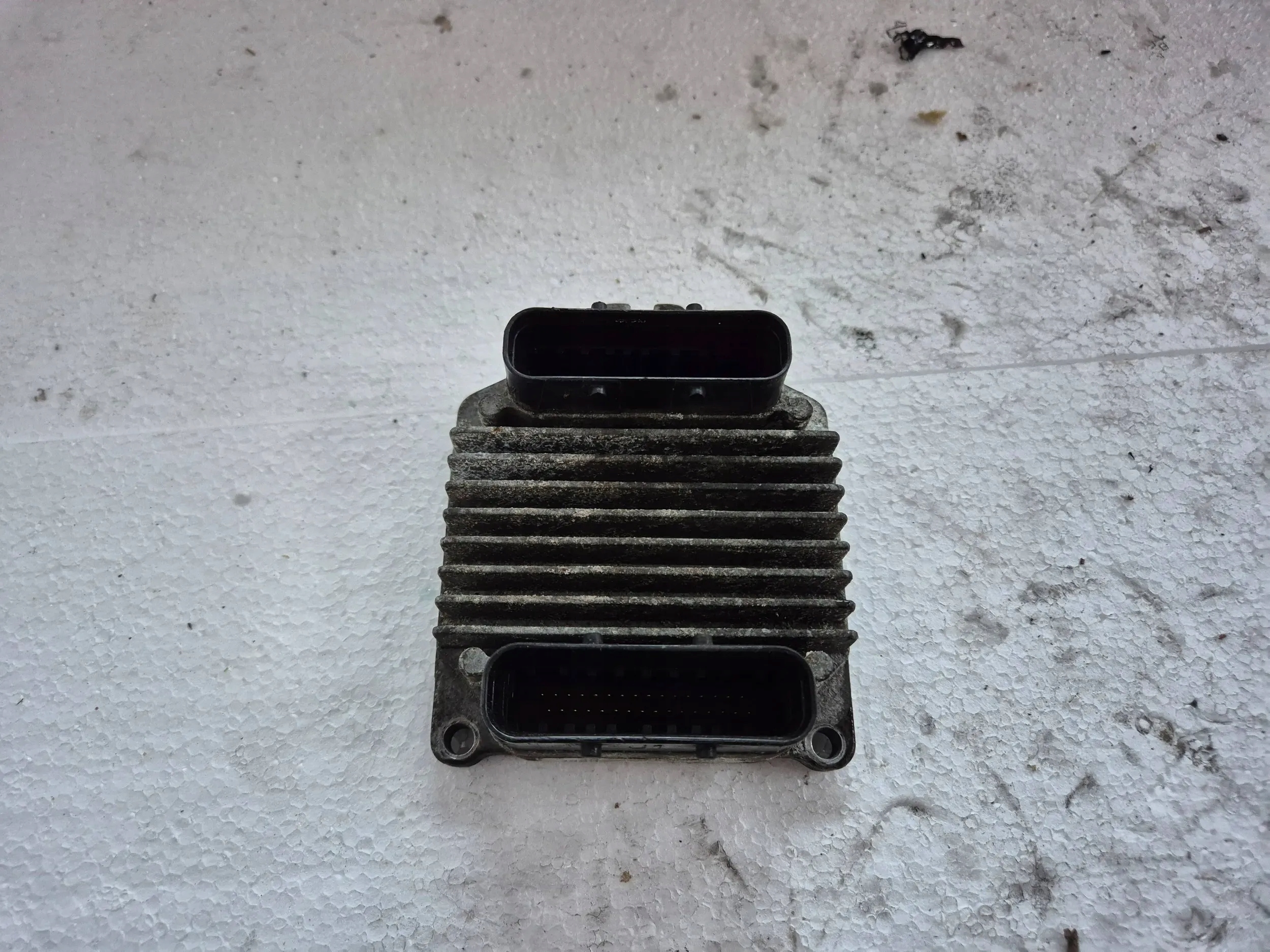 control unit of the engine 09355929 Opel Astra G 1.6 16V