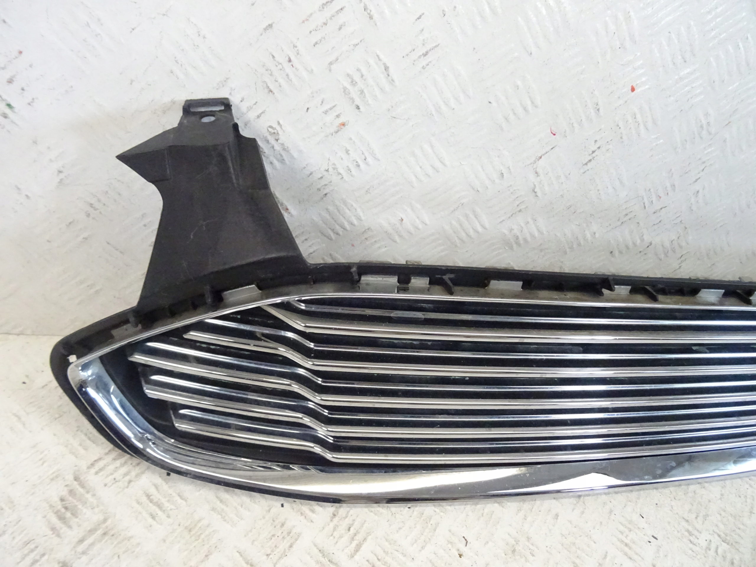 grill grille front front FORD MONDEO MK5 V DS73-8150-J