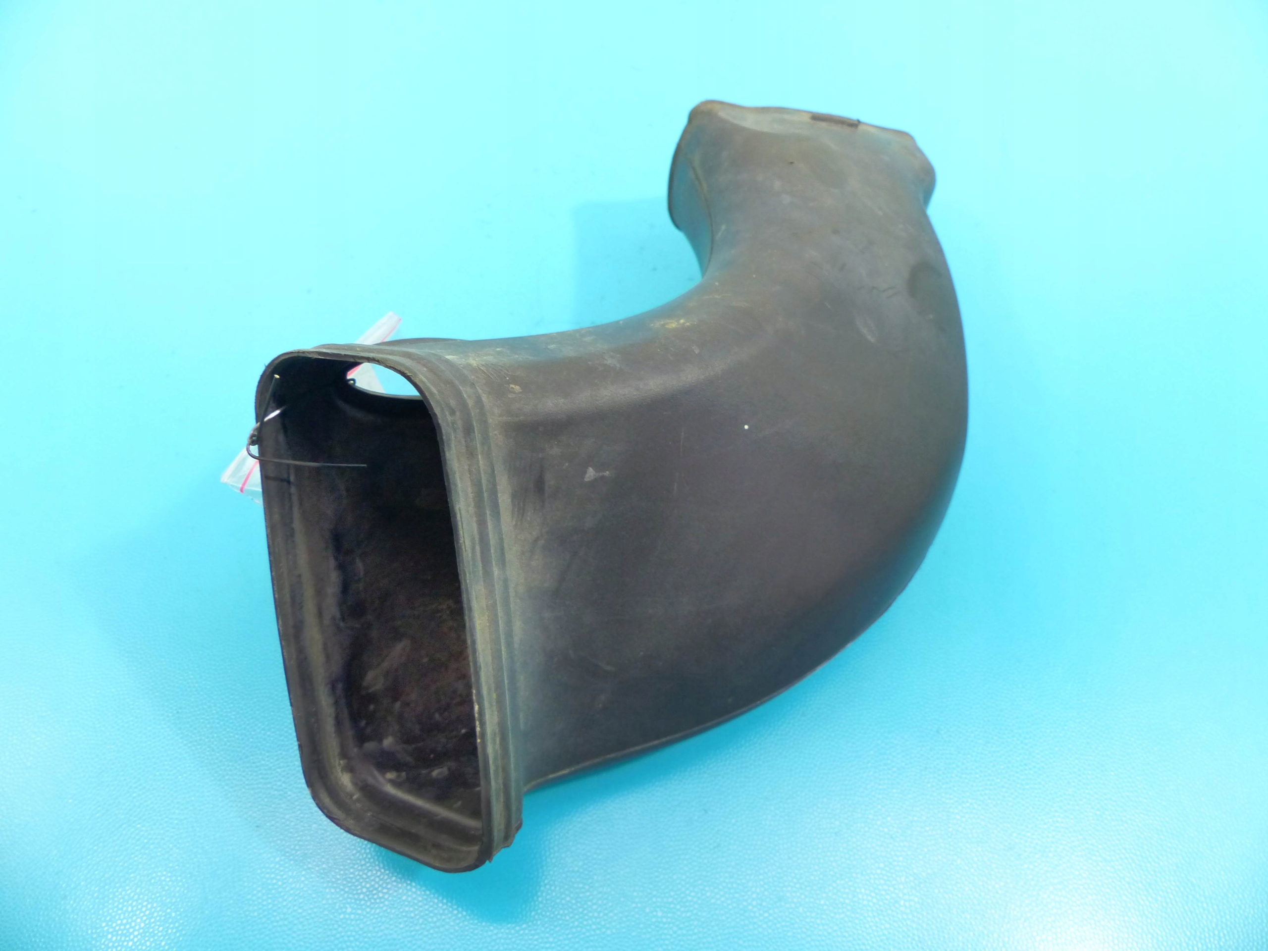 97011027101 - ТРУБА ВПУСКА ВОЗДУХА ЛЕВАЯ PANAMERA И 970 09-13