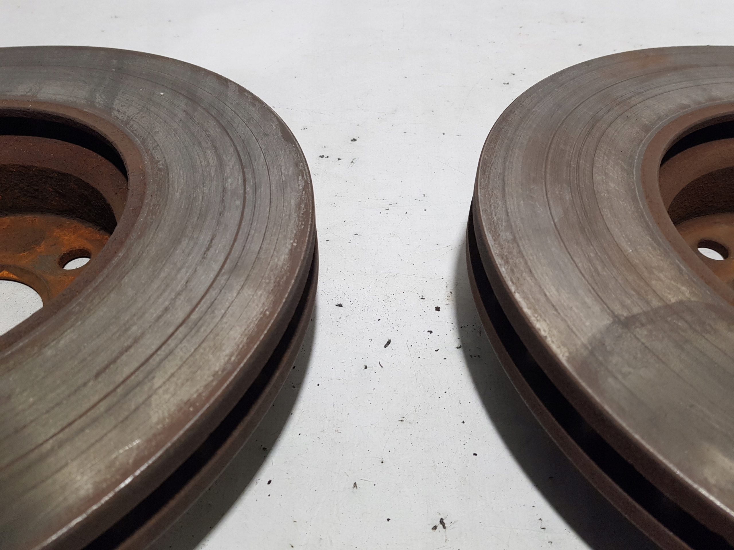 discs front front KOMPLET MERCEDES W207 W204