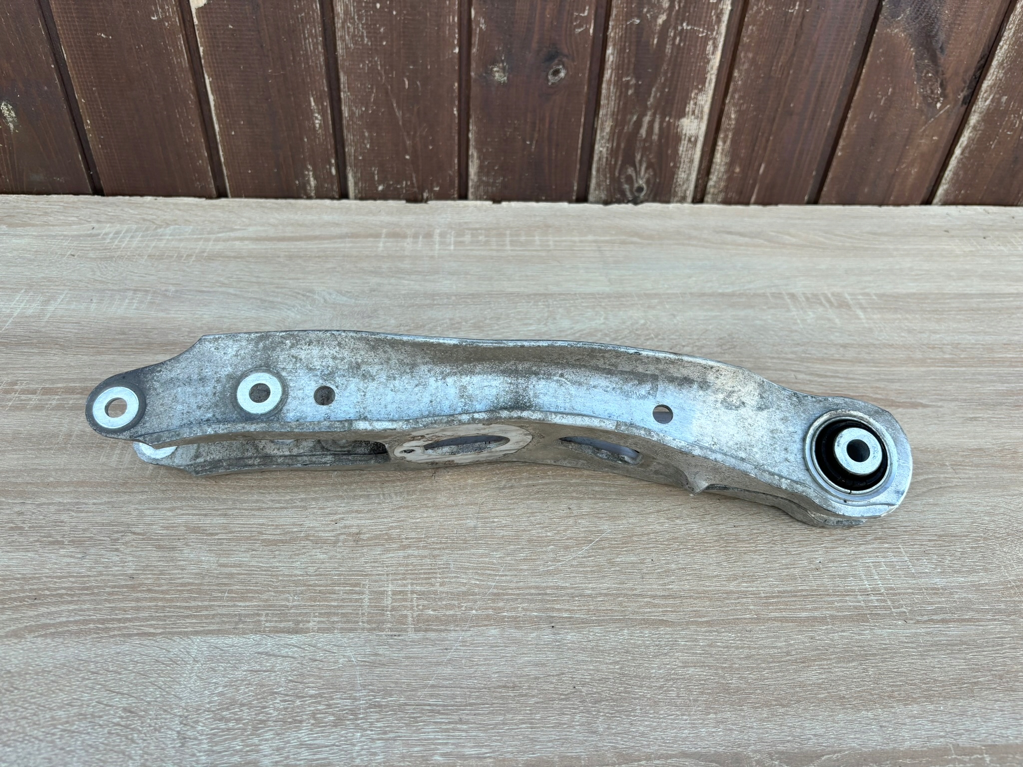 AUDI A4 B9 querlenker heck hinten quer links 8W0505311H PAK14/JRT065