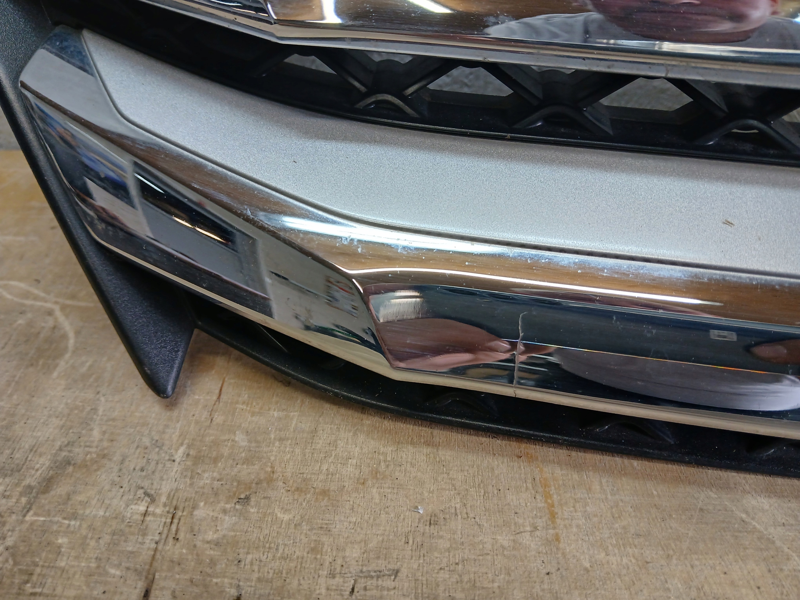 maska MITSUBISHI ECLIPSE CROSS 17- 7450B072