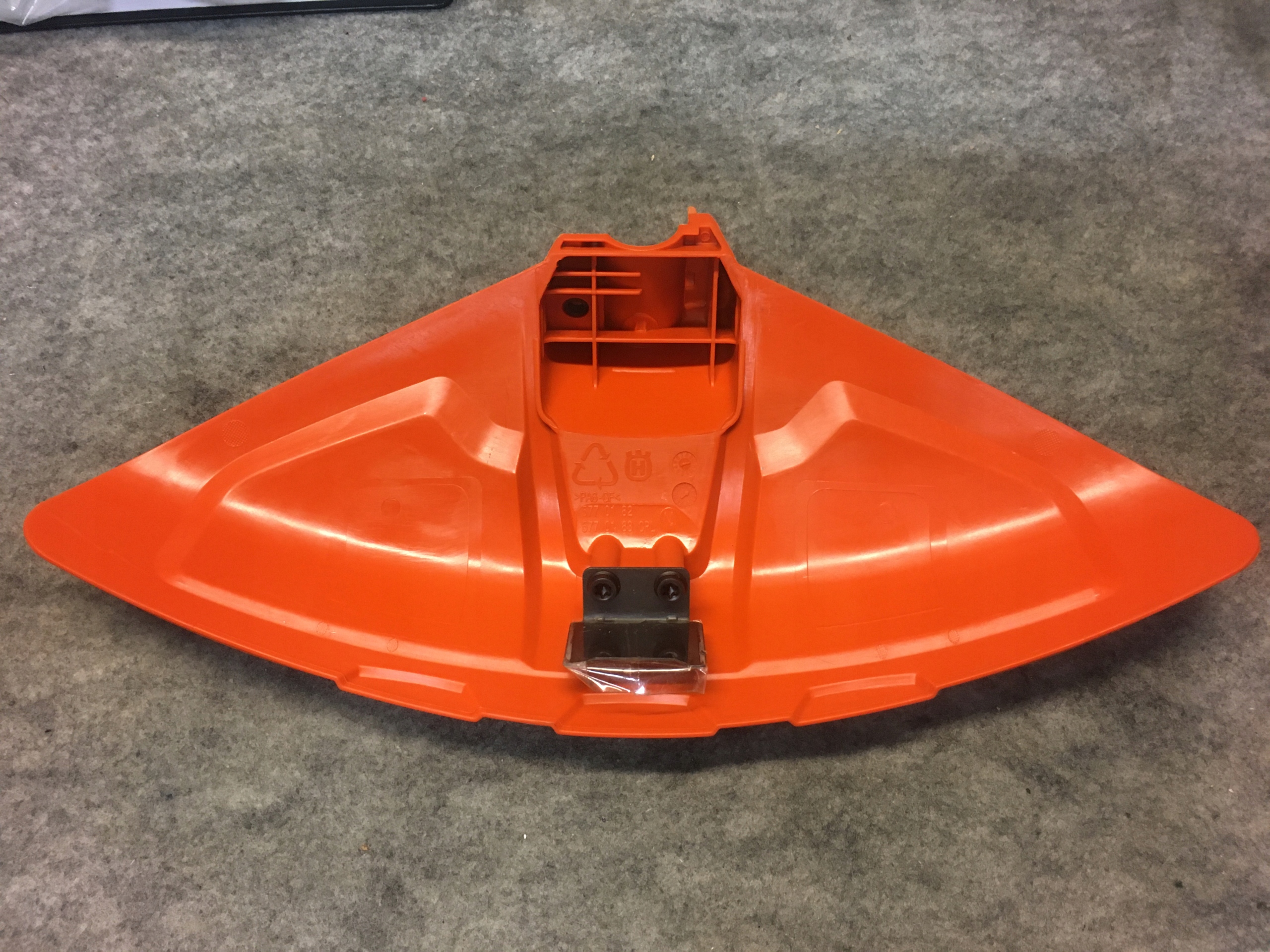 Husqvarna Osłona głowicy żyłkowej Typ osłona