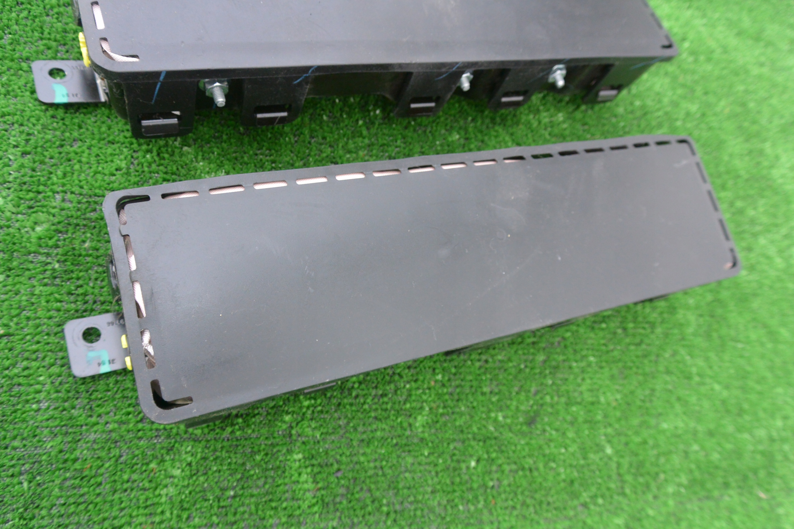 TESLA MODEL S airbag airbag knee left right