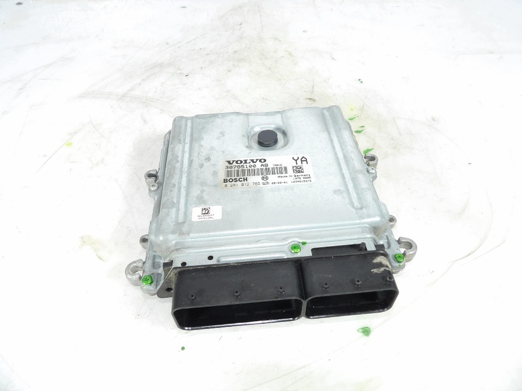 VOLVO S70 V70 III 2.4D control unit of the engine 30785100AB