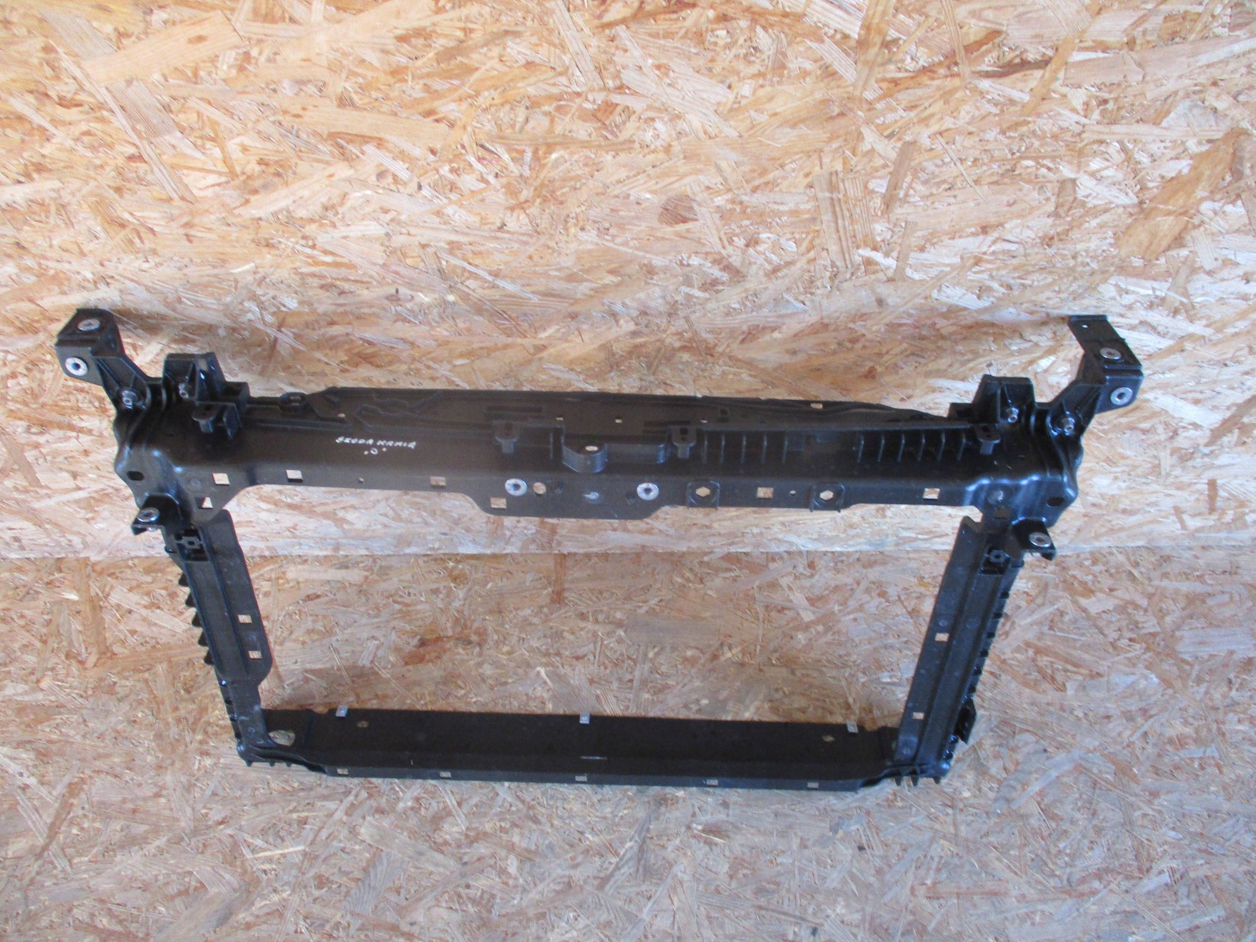 front body wall front SKODA KAMIQ 654 SCALA