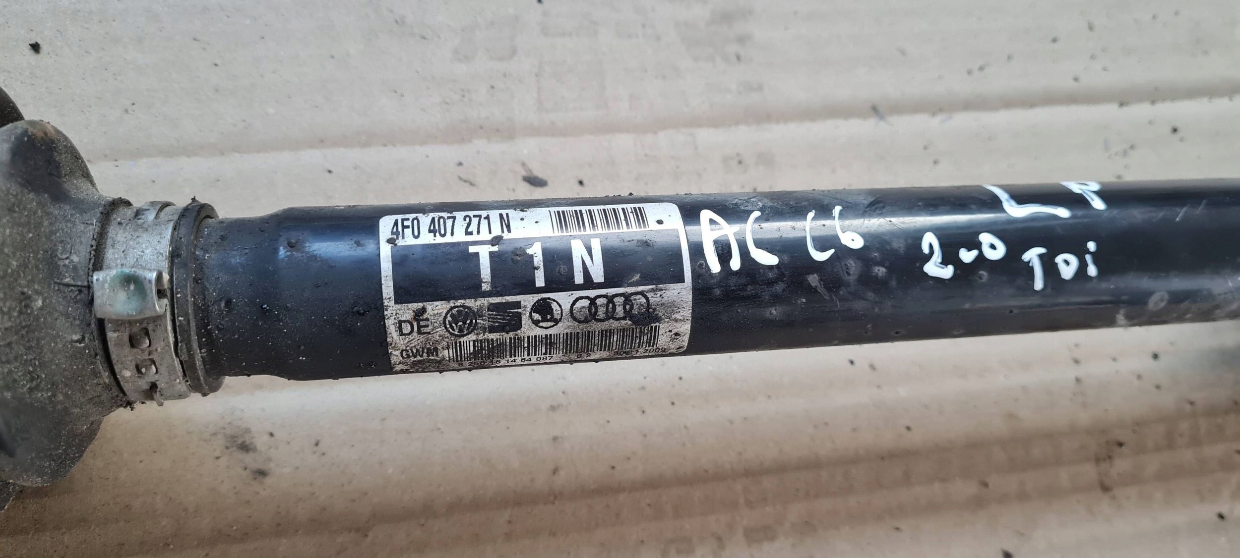 A6 C6 LIFT semi-axis semi-axis left left front 2.0 TDI AUTOMAT 4F0407271N