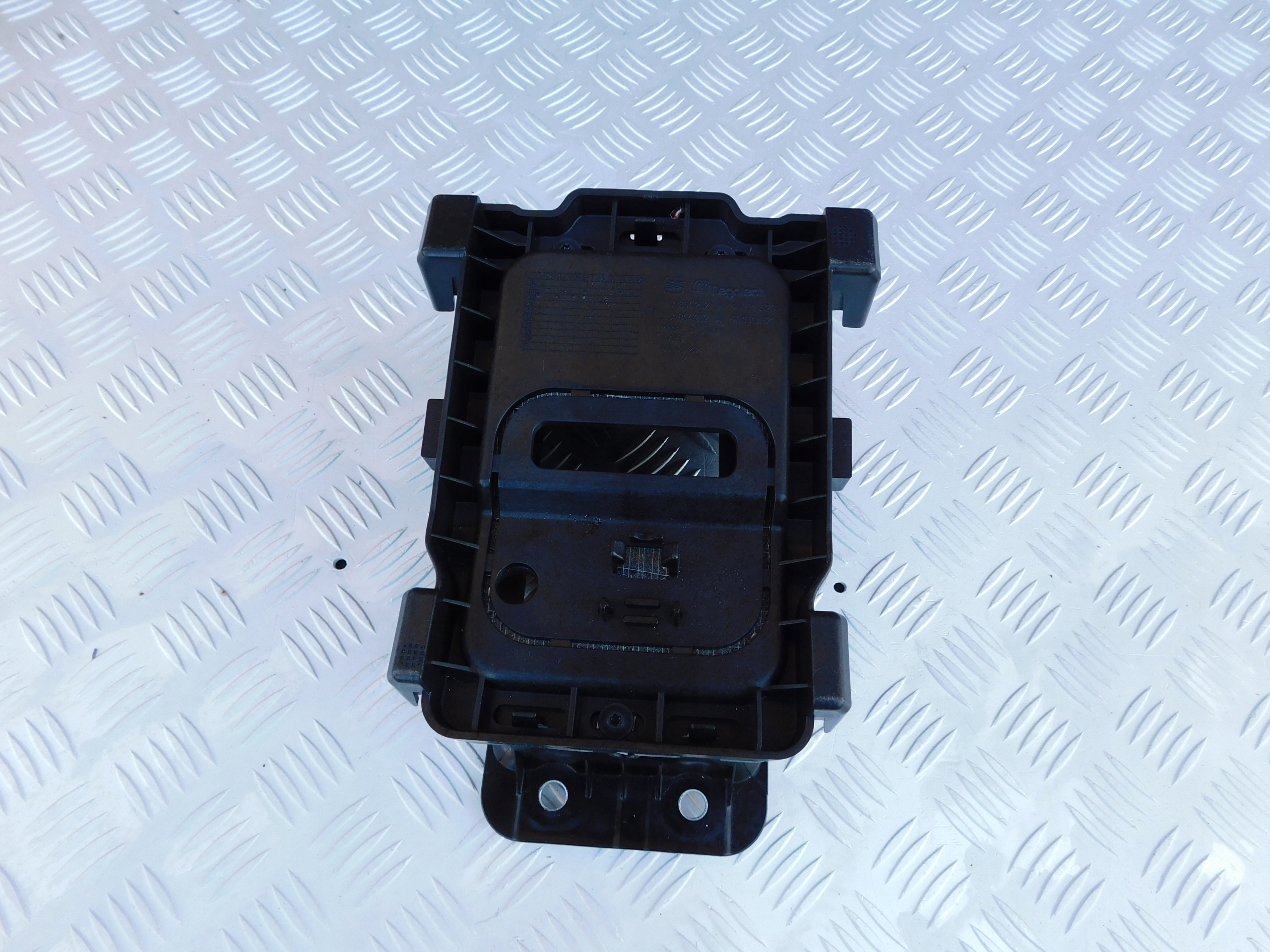 Cupra Formentor Console Plastique Support plaque Poignée 5FA864252