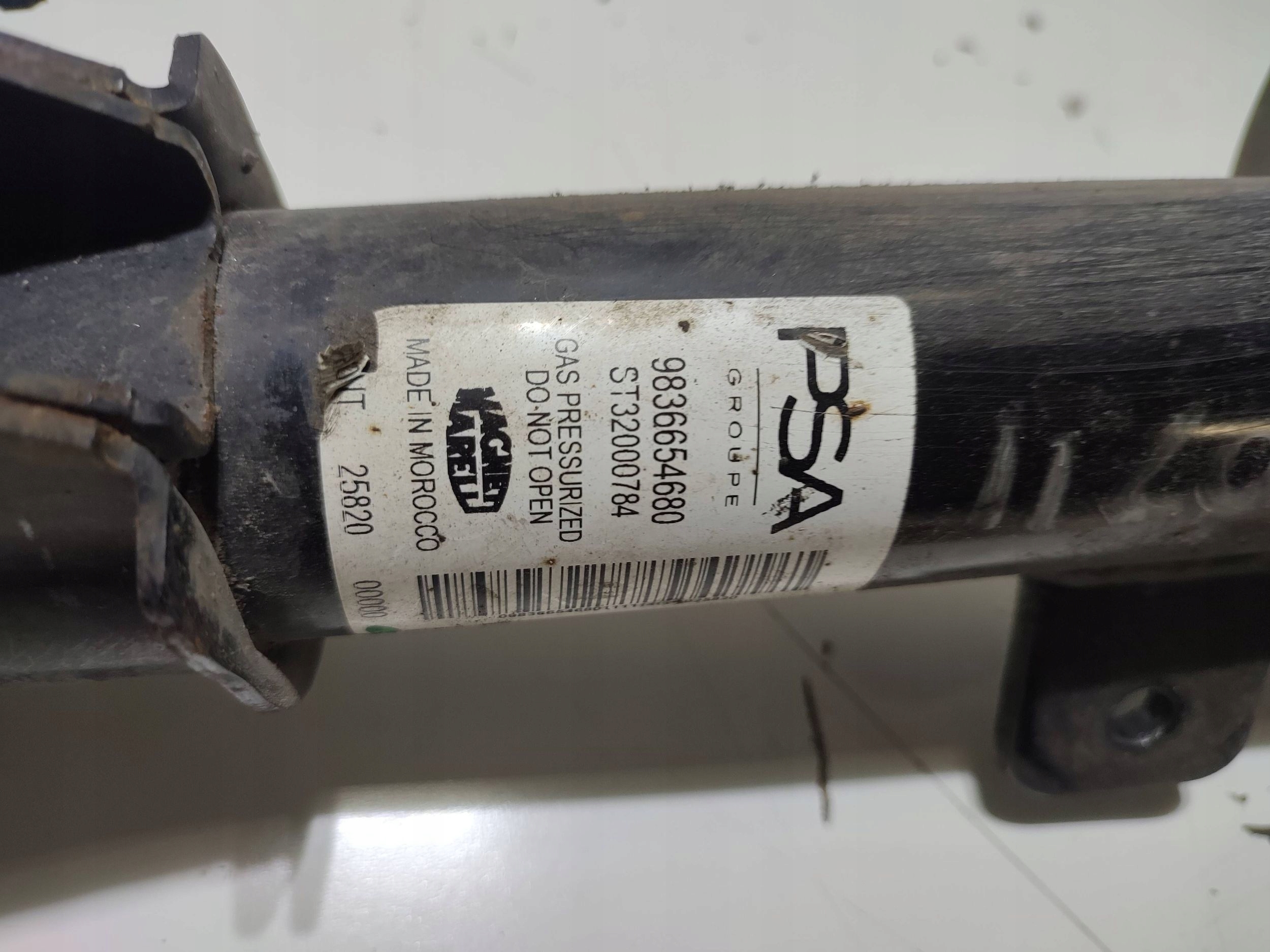 Peugeot 2008 II 2020 front side right shock absorber front