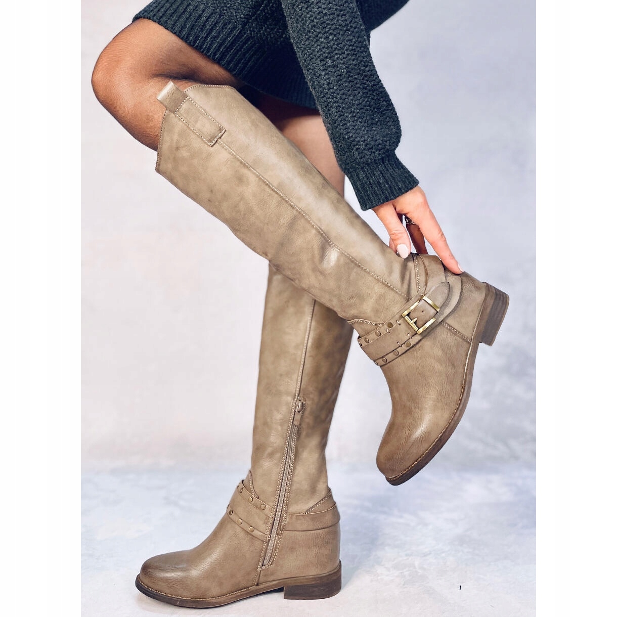 Beżowy Inny materiał Skóra ekologiczna r.37 Kod producenta BM184200