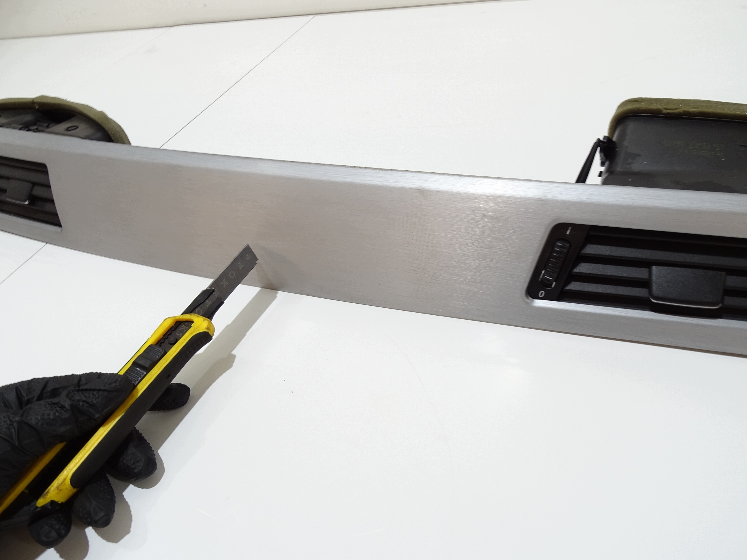 DEKORY SZCZOTKOWANE ALUMINUM BMW E60 E61 6951052