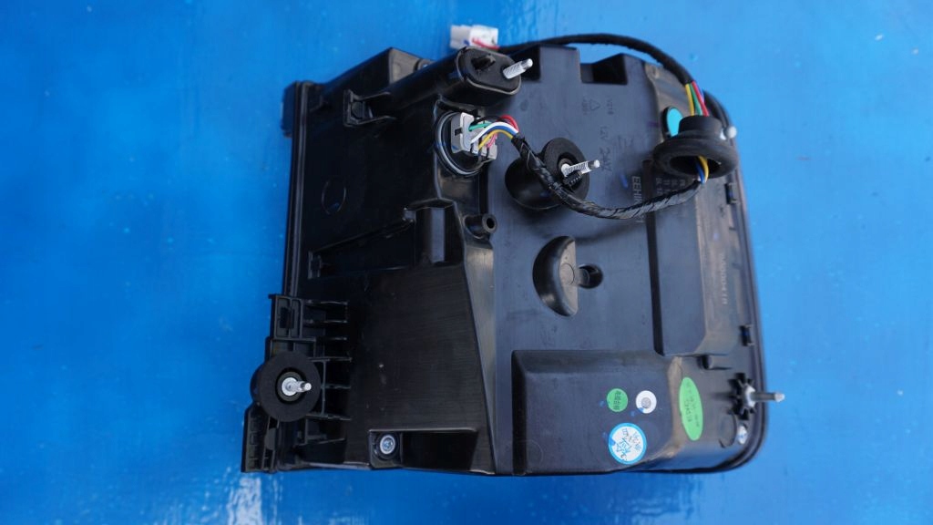 VOLVO EX30 light rear left lower LED