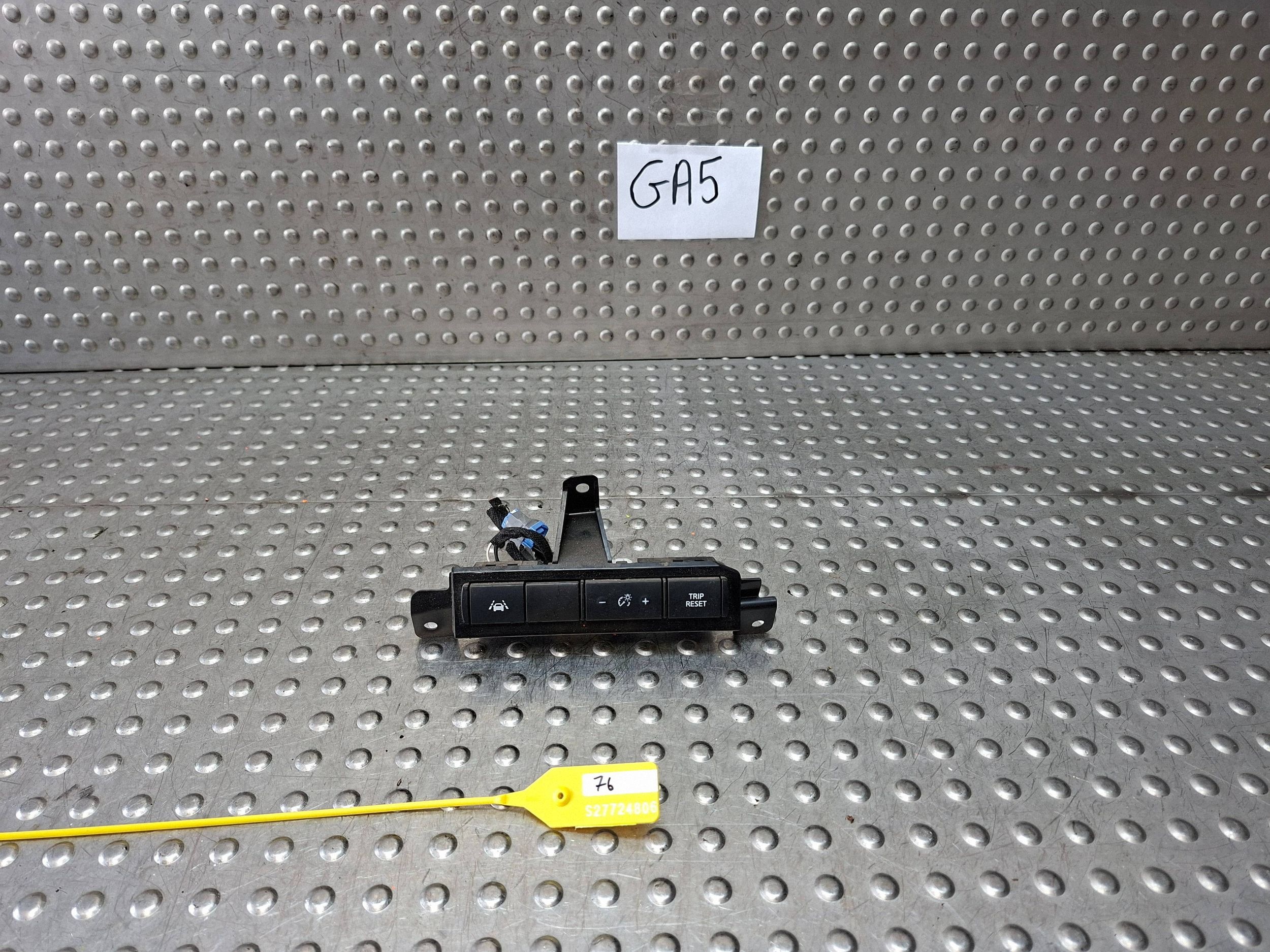 PANEL controls NISSAN JUKE F16 19