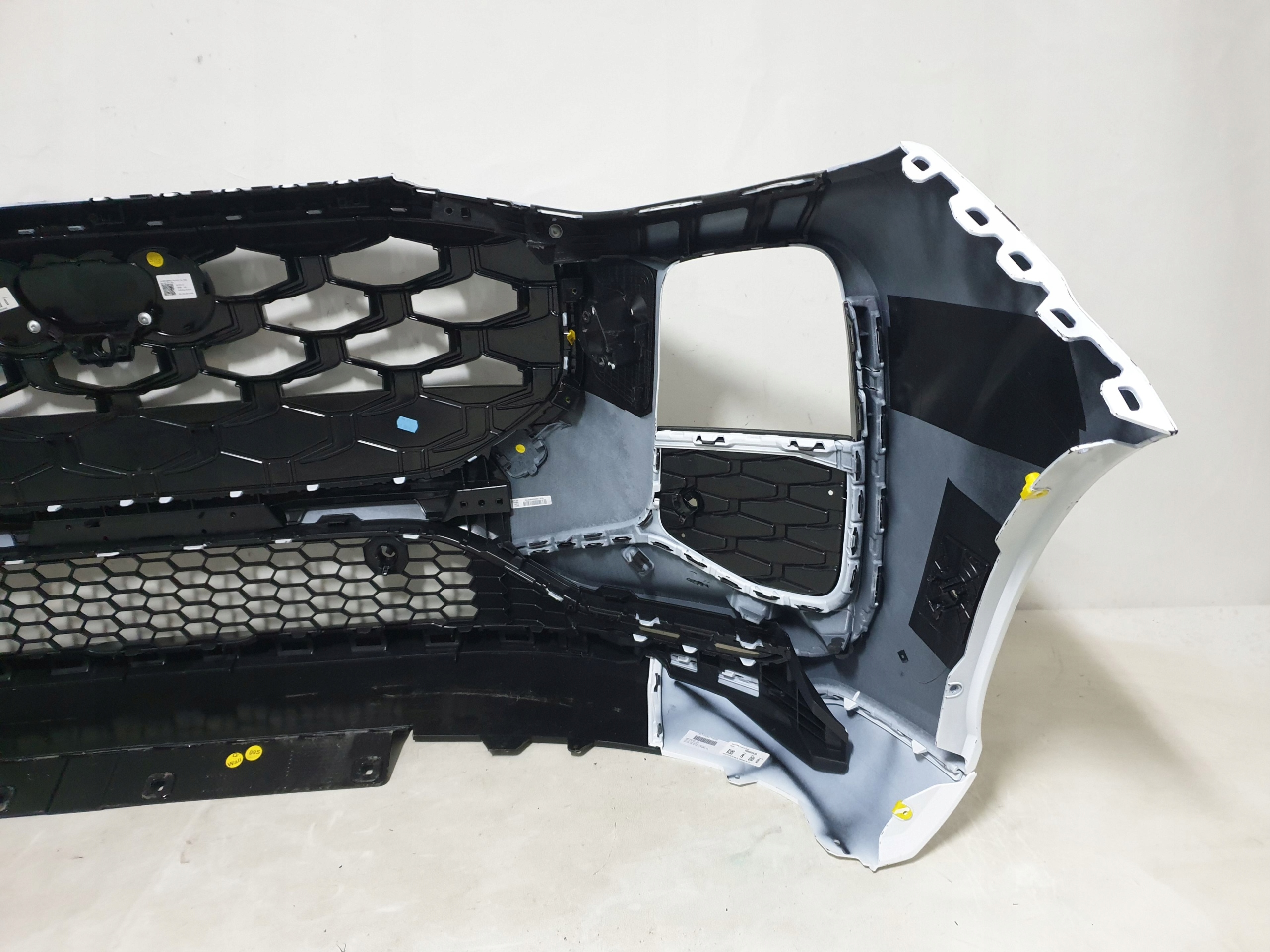 AUDI Q3 III 83H S-LINE 25-> bumper front front 6xPDC washers 83H807437D