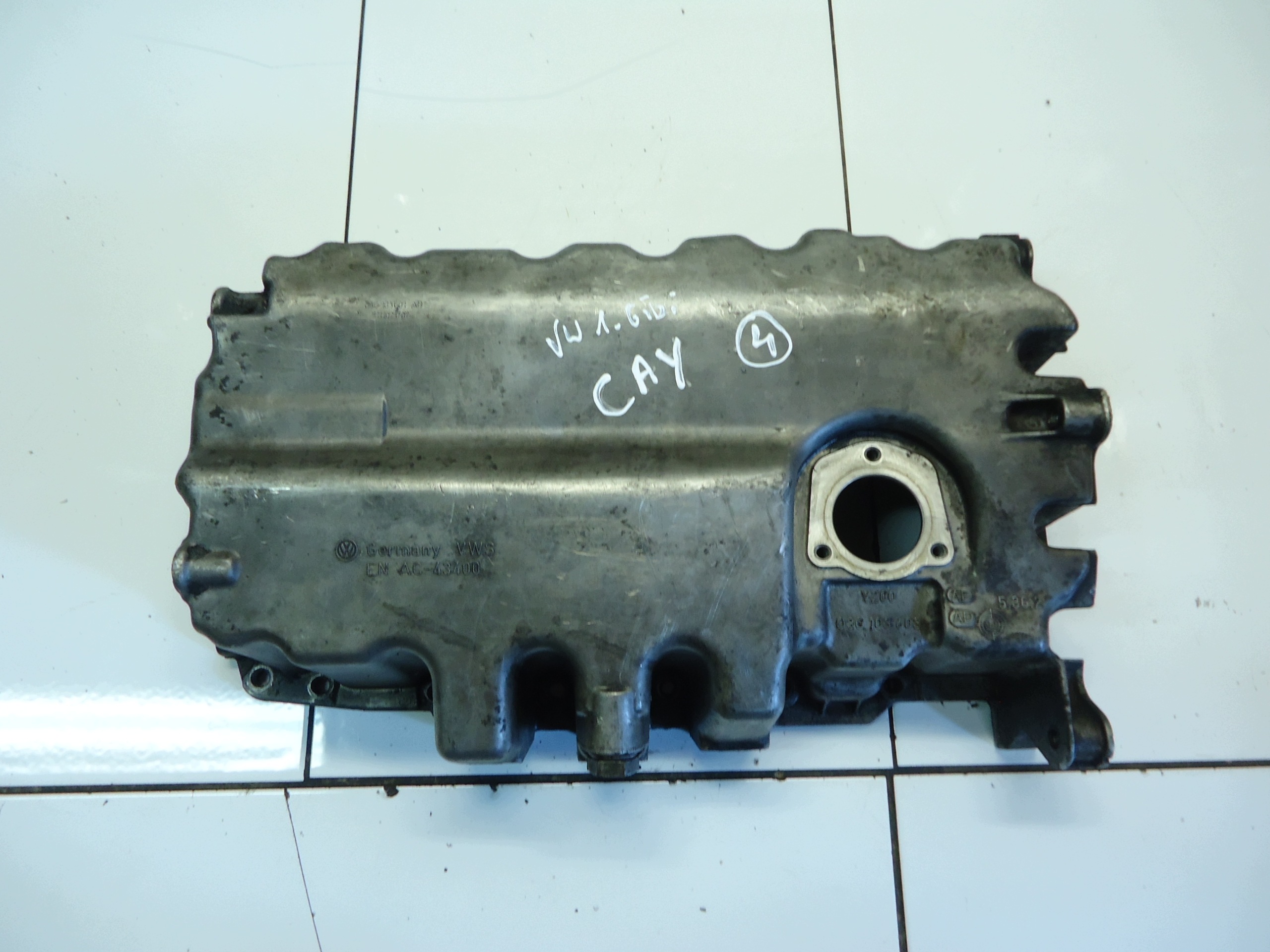 VW SKODA SEAT 1.6TDI CAY Ölwanne 03G103603AD
