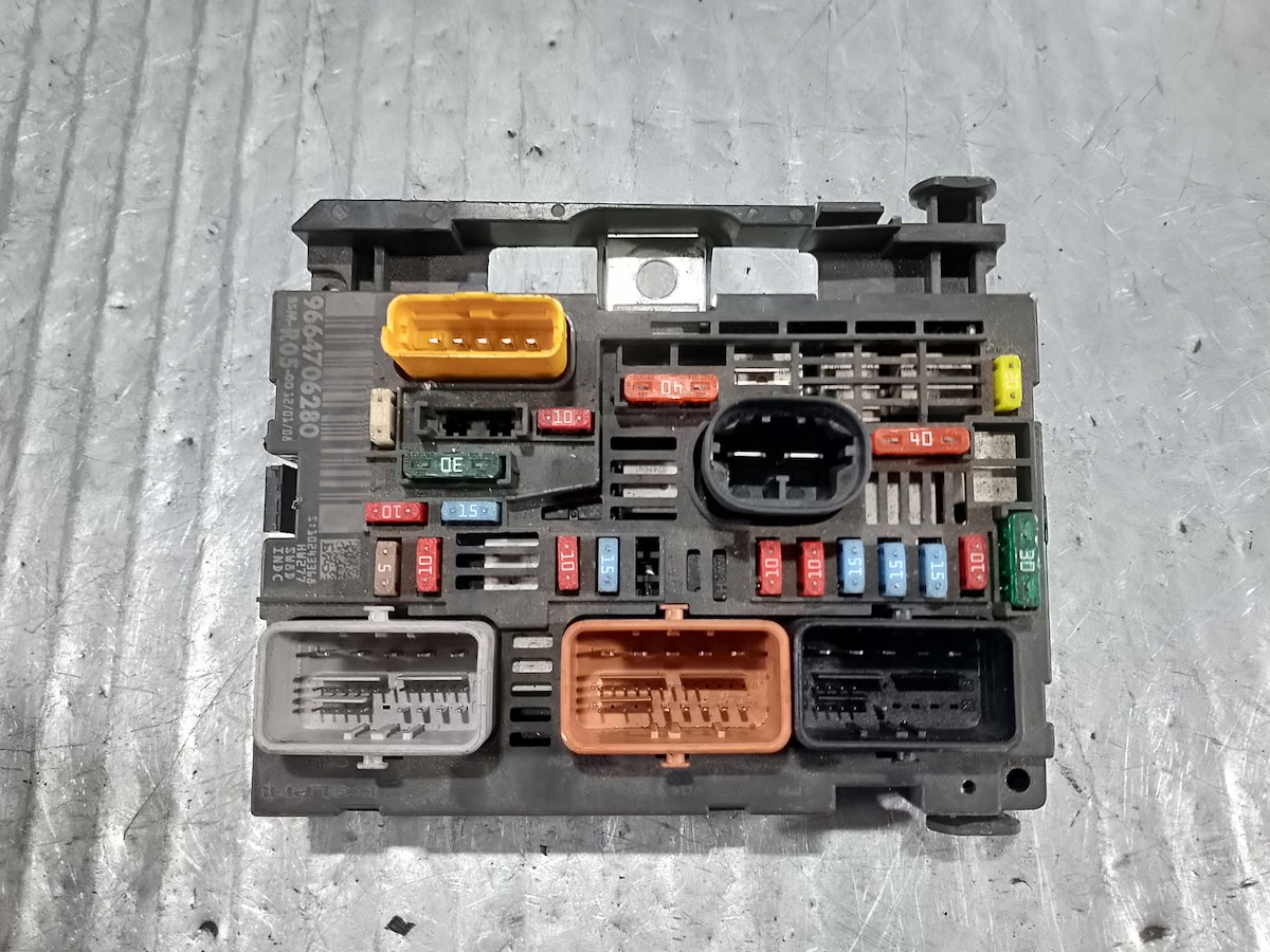 MODUŁ BSM PEUGEOT 308 9664706280 BSM-R05-00 1.6 VTi